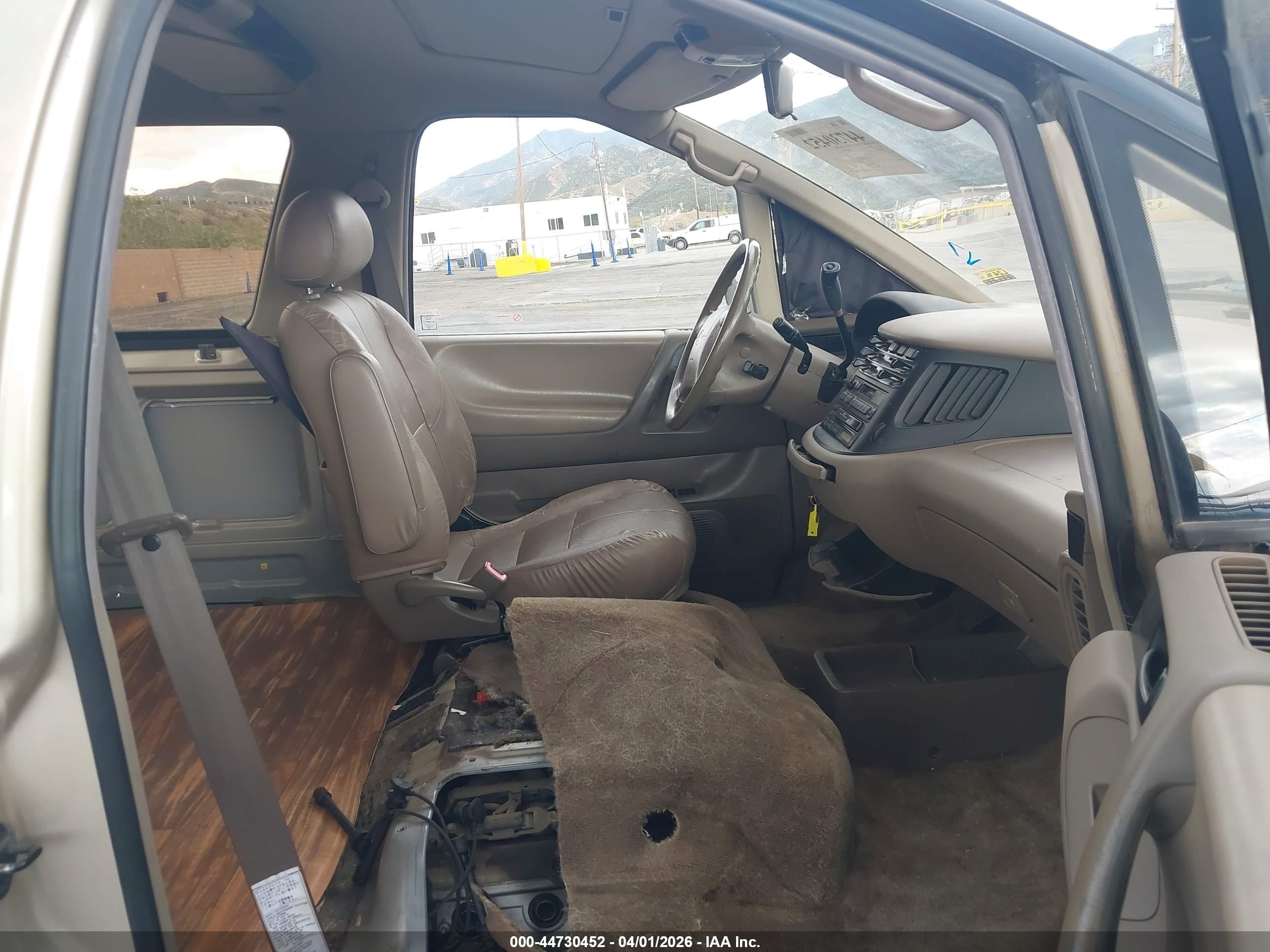 1997 Toyota Previa Le S/c Tan vin: JT3GK13M4V1262042