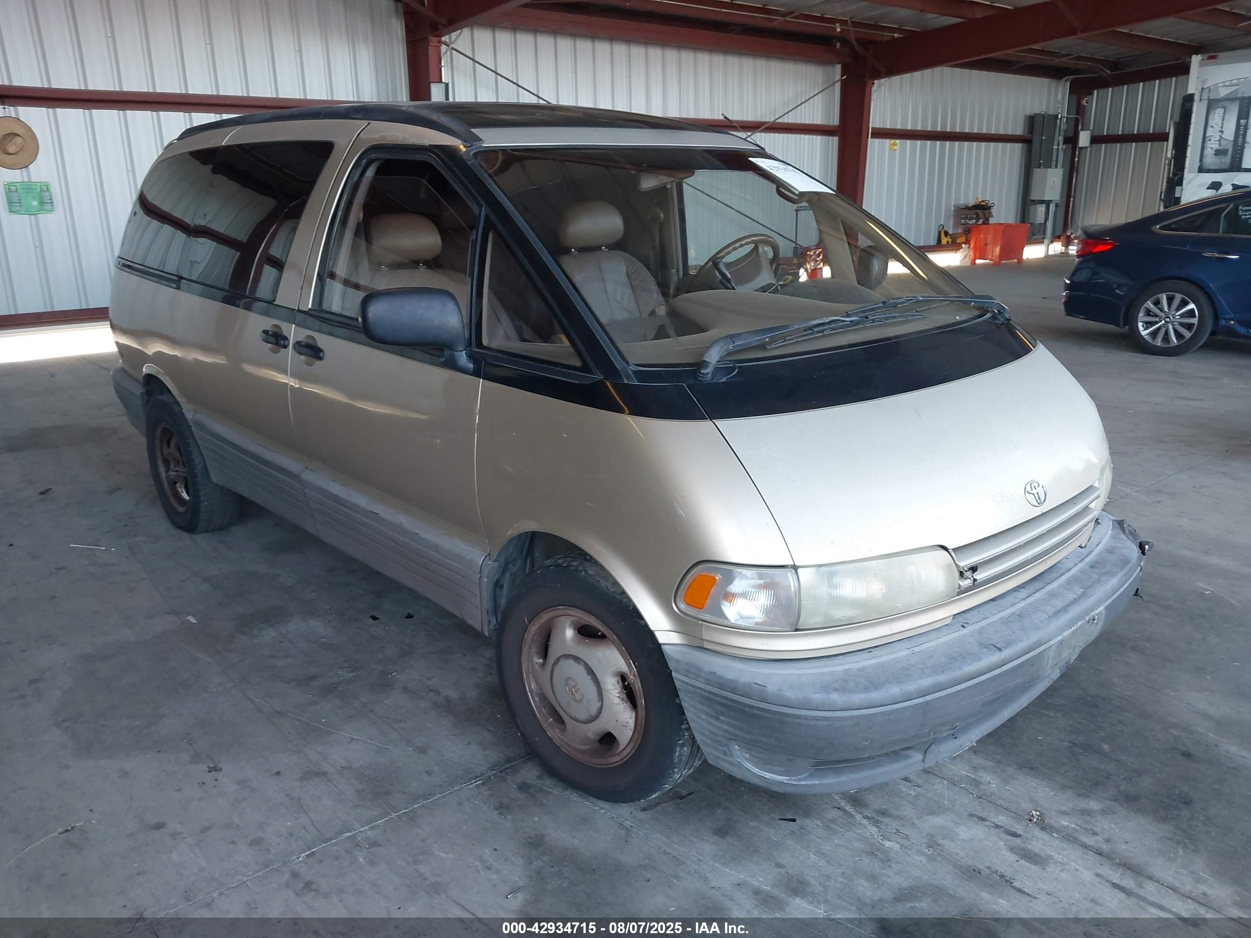 1997 Toyota Previa Le S/c Champagne vin: JT3GK13M9V1256351