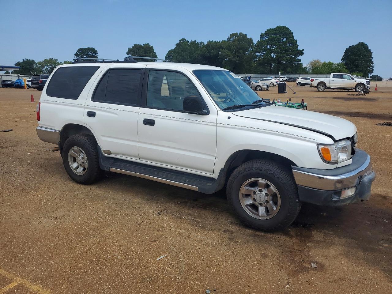 2000 Toyota 4runner Base White vin: JT3GM84R0Y0065540