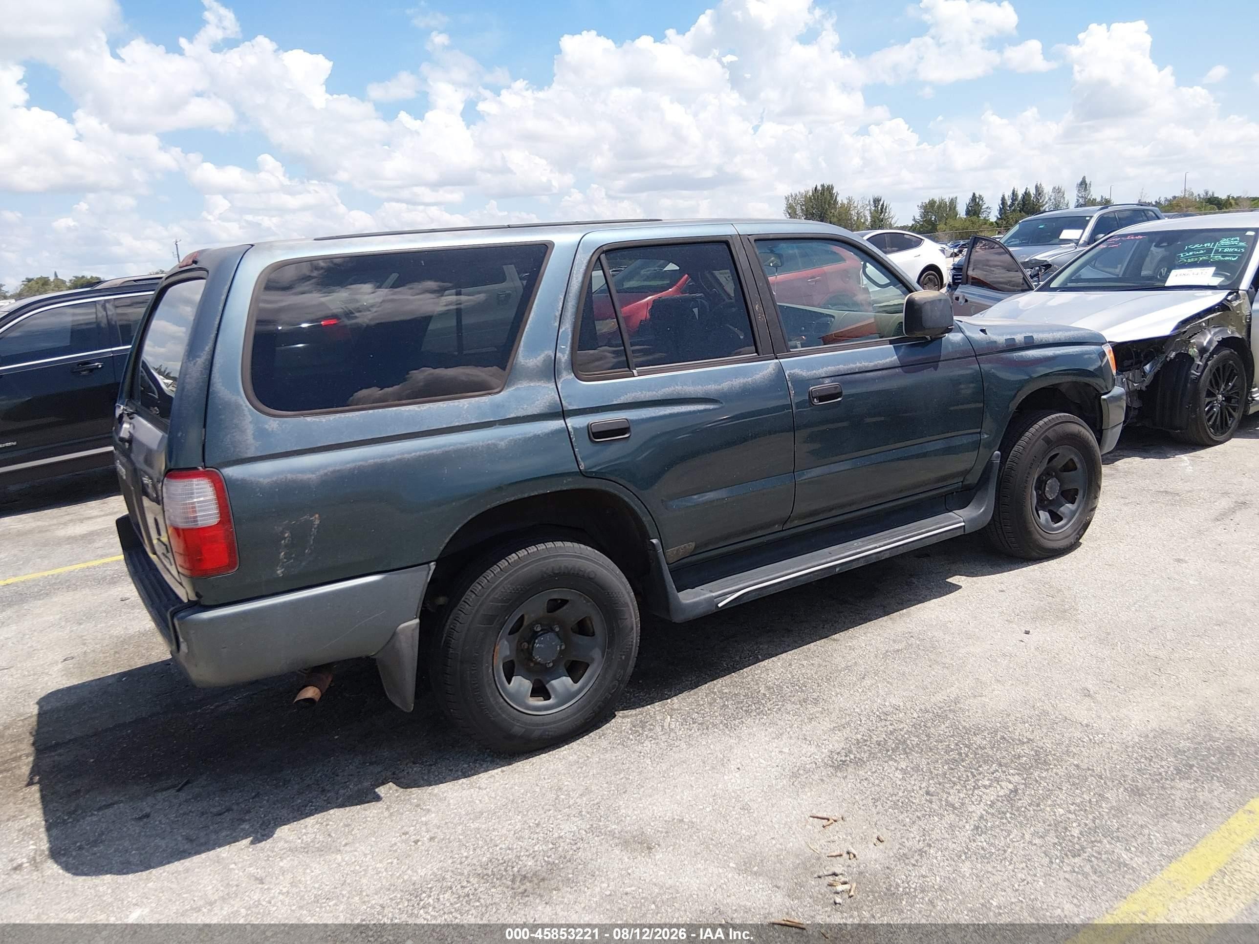 1997 Toyota 4runner   Green vin: JT3GM84R2V0010647
