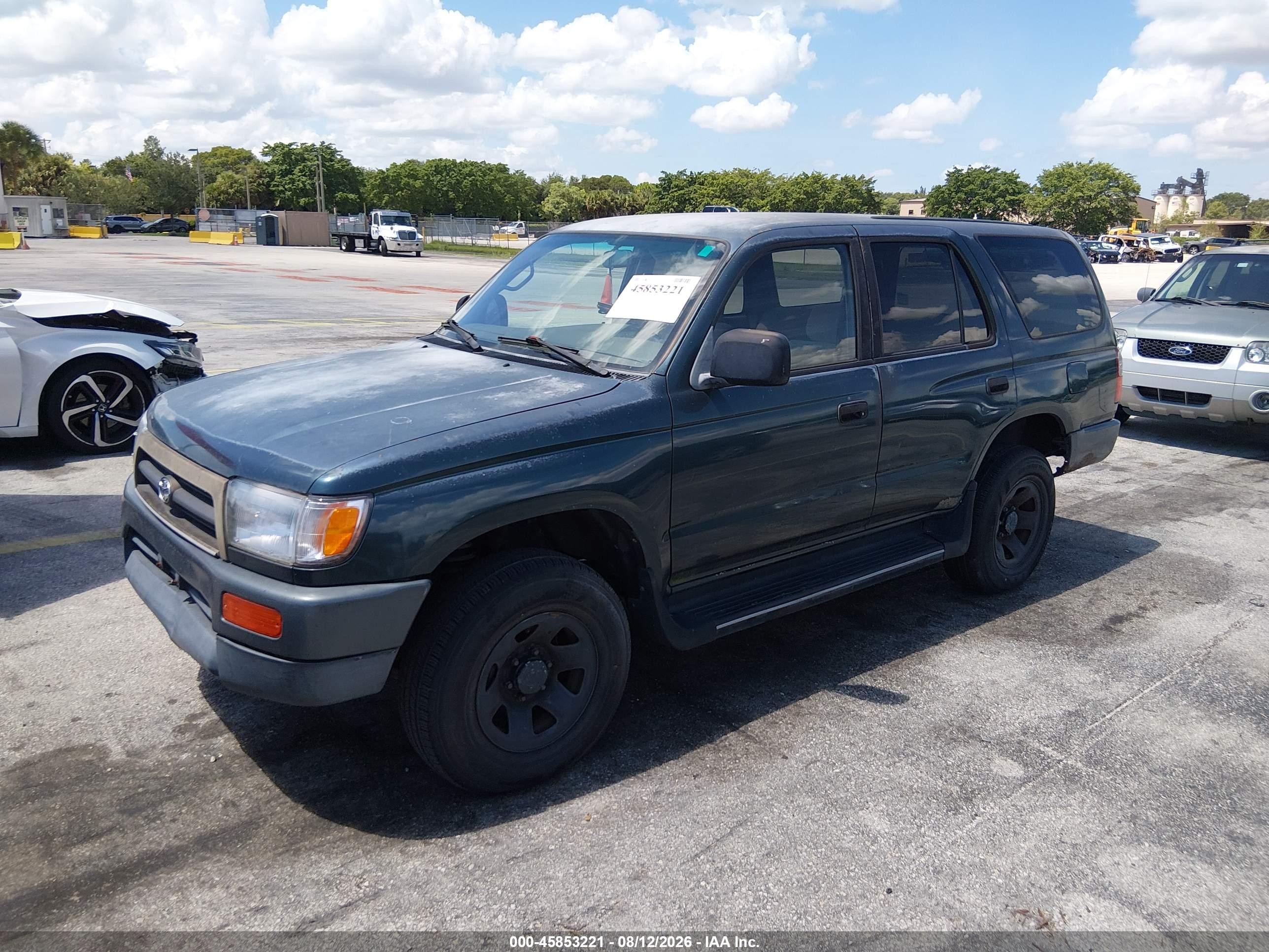 1997 Toyota 4runner   Green vin: JT3GM84R2V0010647