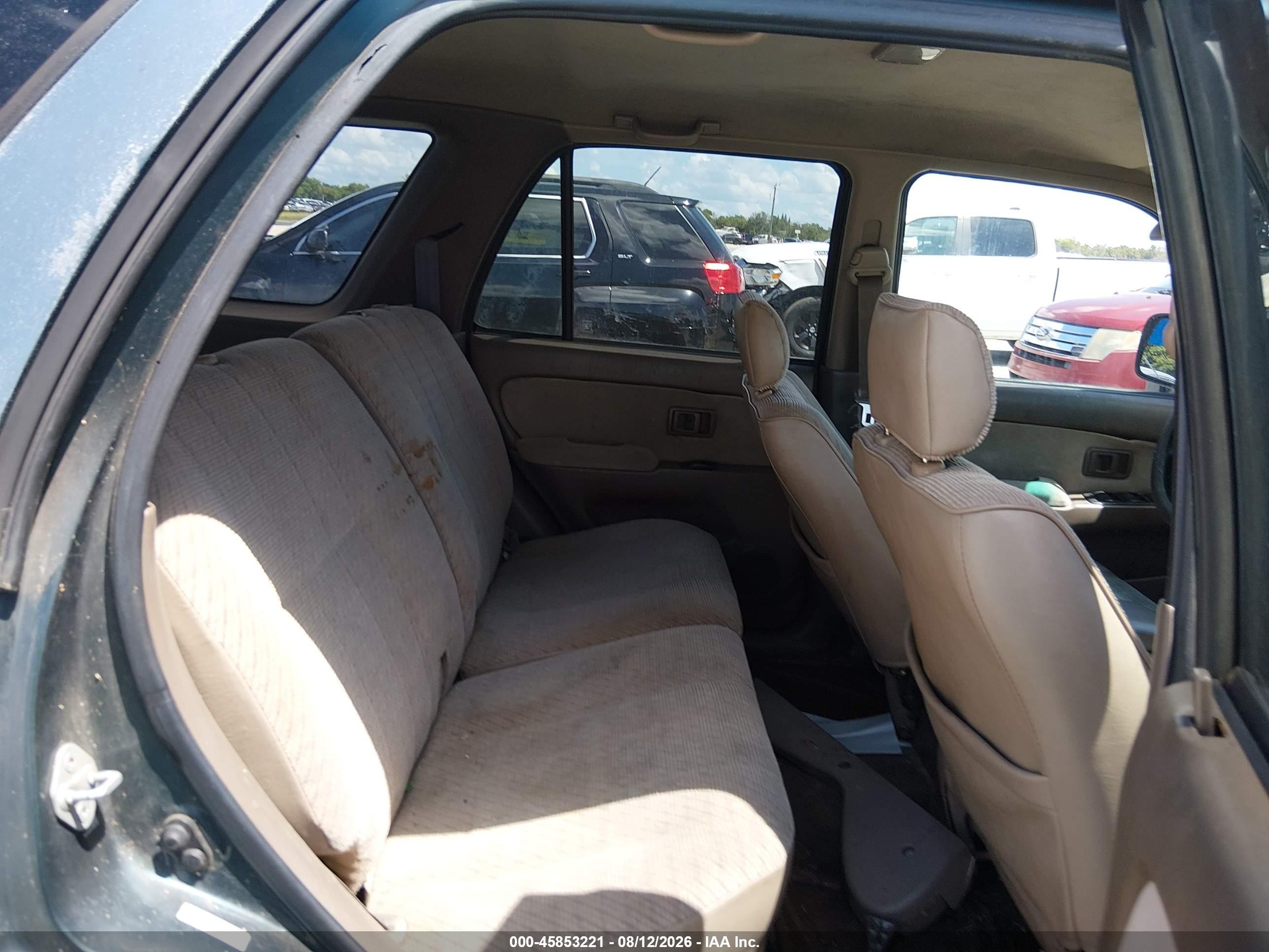 1997 Toyota 4runner   Green vin: JT3GM84R2V0010647