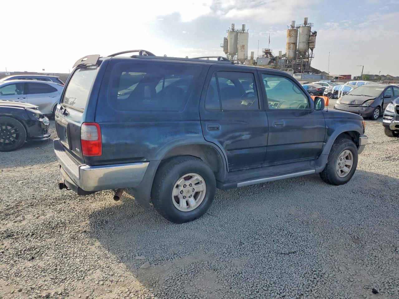 2000 Toyota 4runner Base Black vin: JT3GM84R2Y0064938