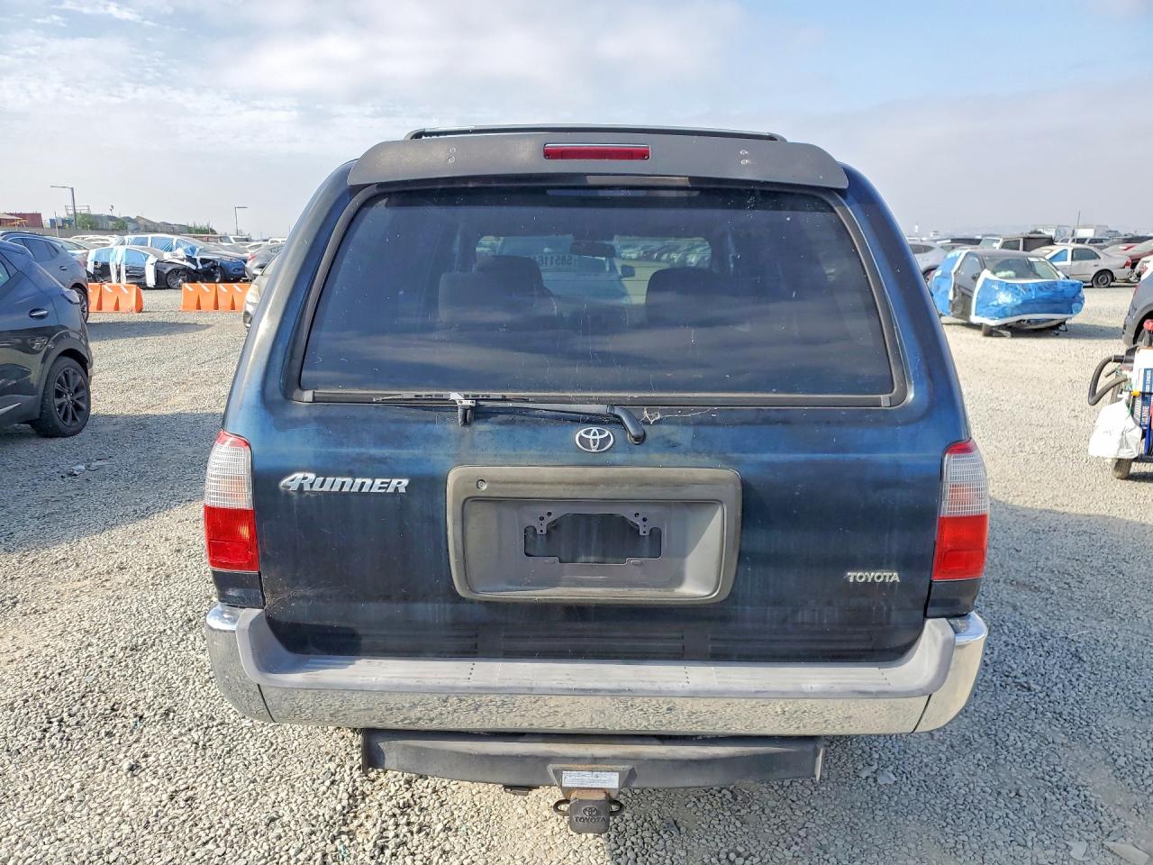 2000 Toyota 4runner Base Black vin: JT3GM84R2Y0064938