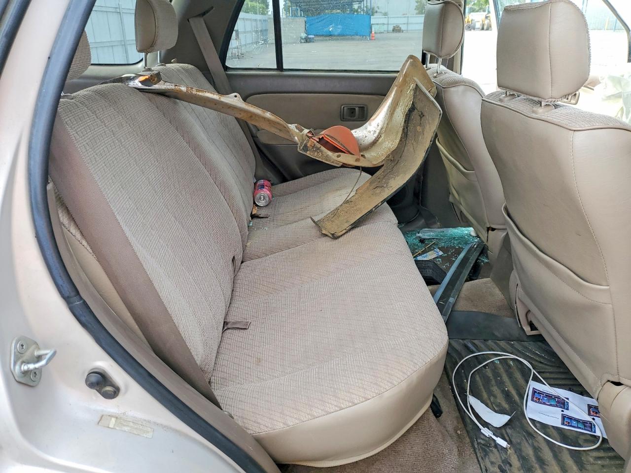 1998 Toyota 4runner Base Silver vin: JT3GM84R3W0025756