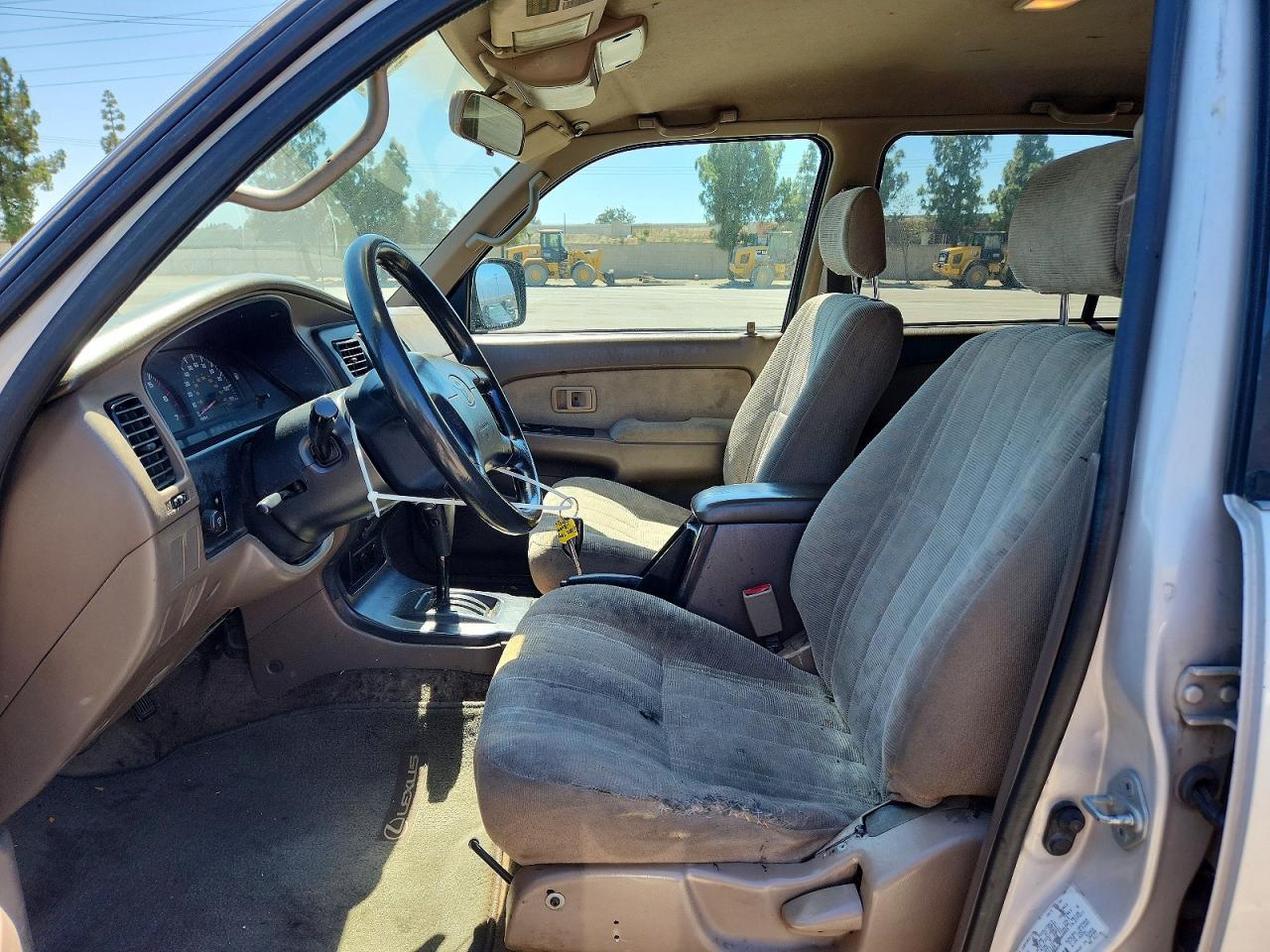 2000 Toyota 4runner Base Silver vin: JT3GM84R4Y0057618