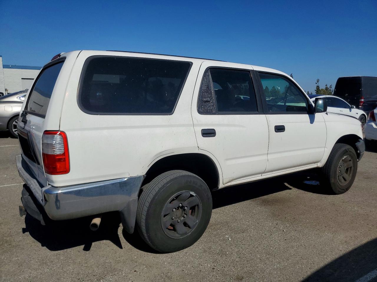 1999 Toyota 4runner Base White vin: JT3GM84R5X0048215