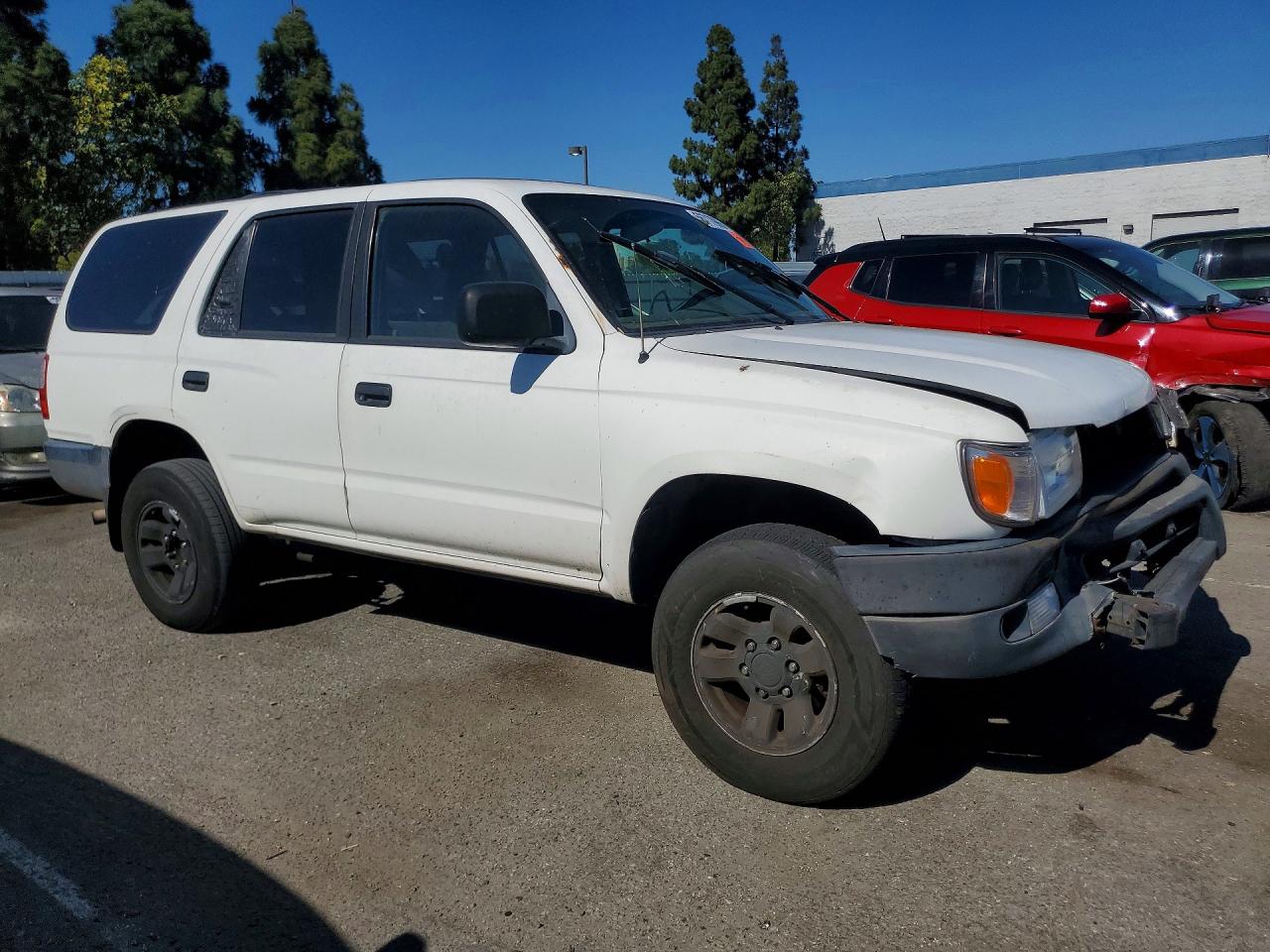 1999 Toyota 4runner Base White vin: JT3GM84R5X0048215