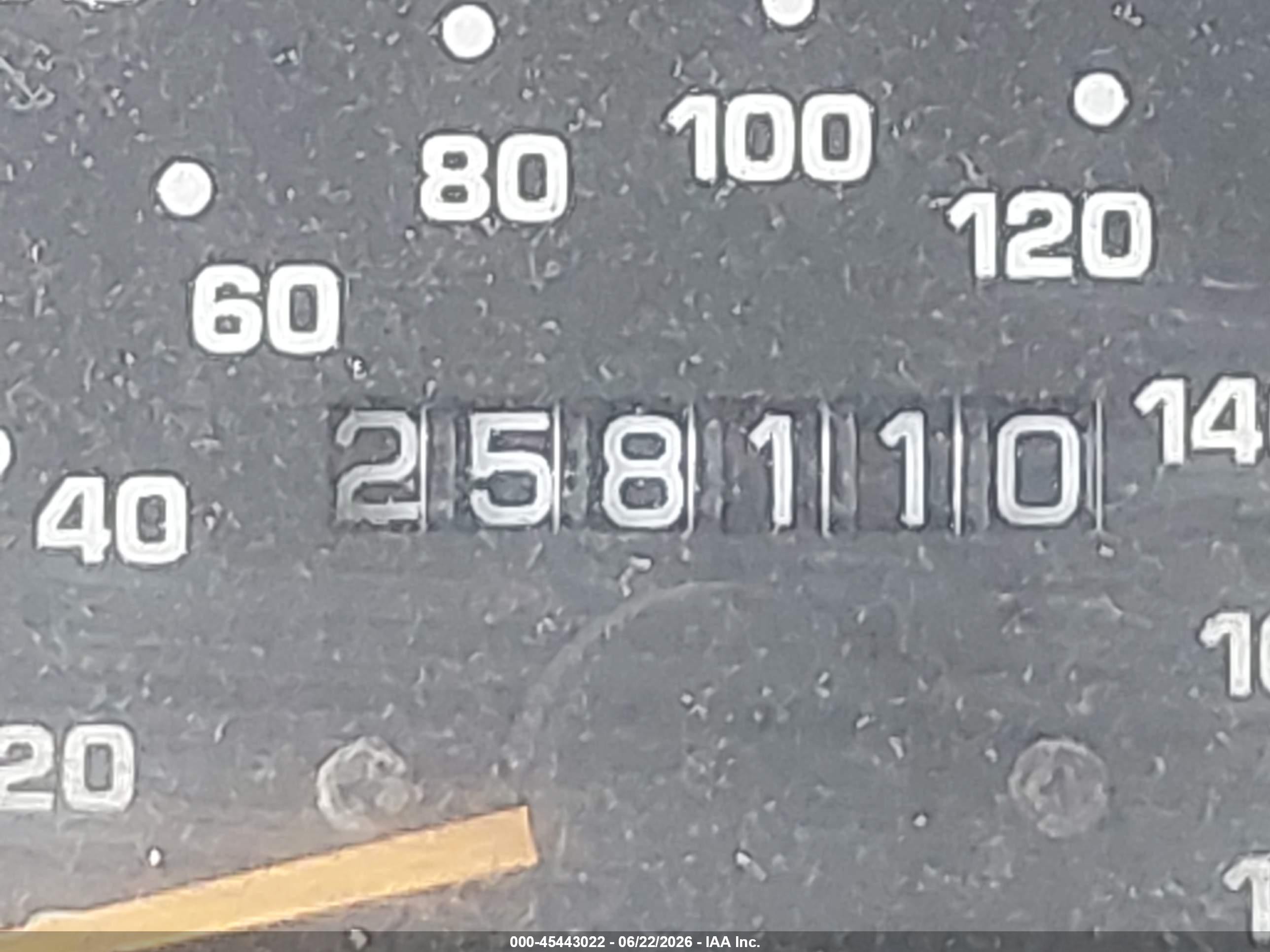 1998 Toyota 4runner   Silver vin: JT3GM84R7W0029485