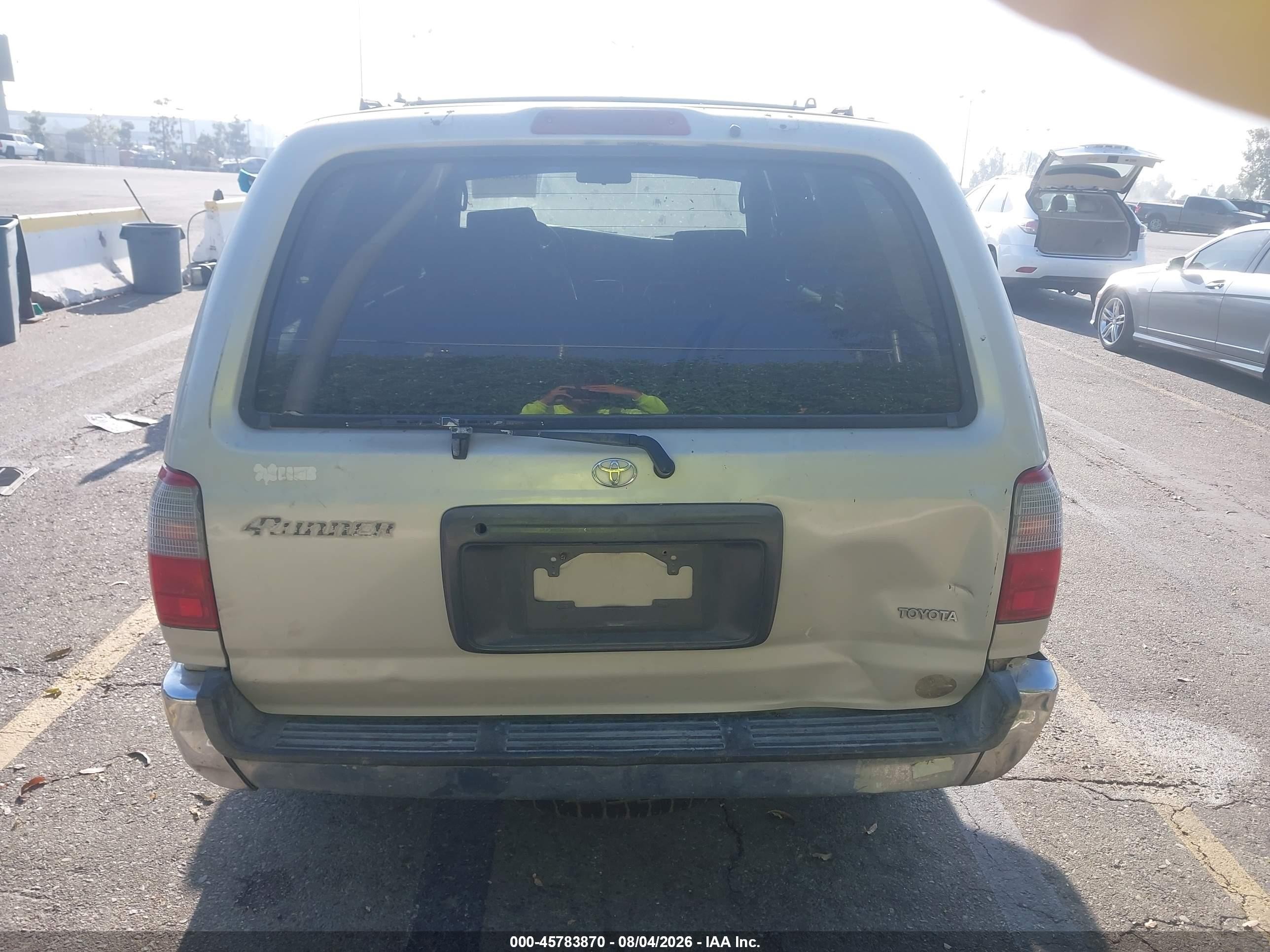 2000 Toyota 4runner   Tan vin: JT3GM84R7Y0065146