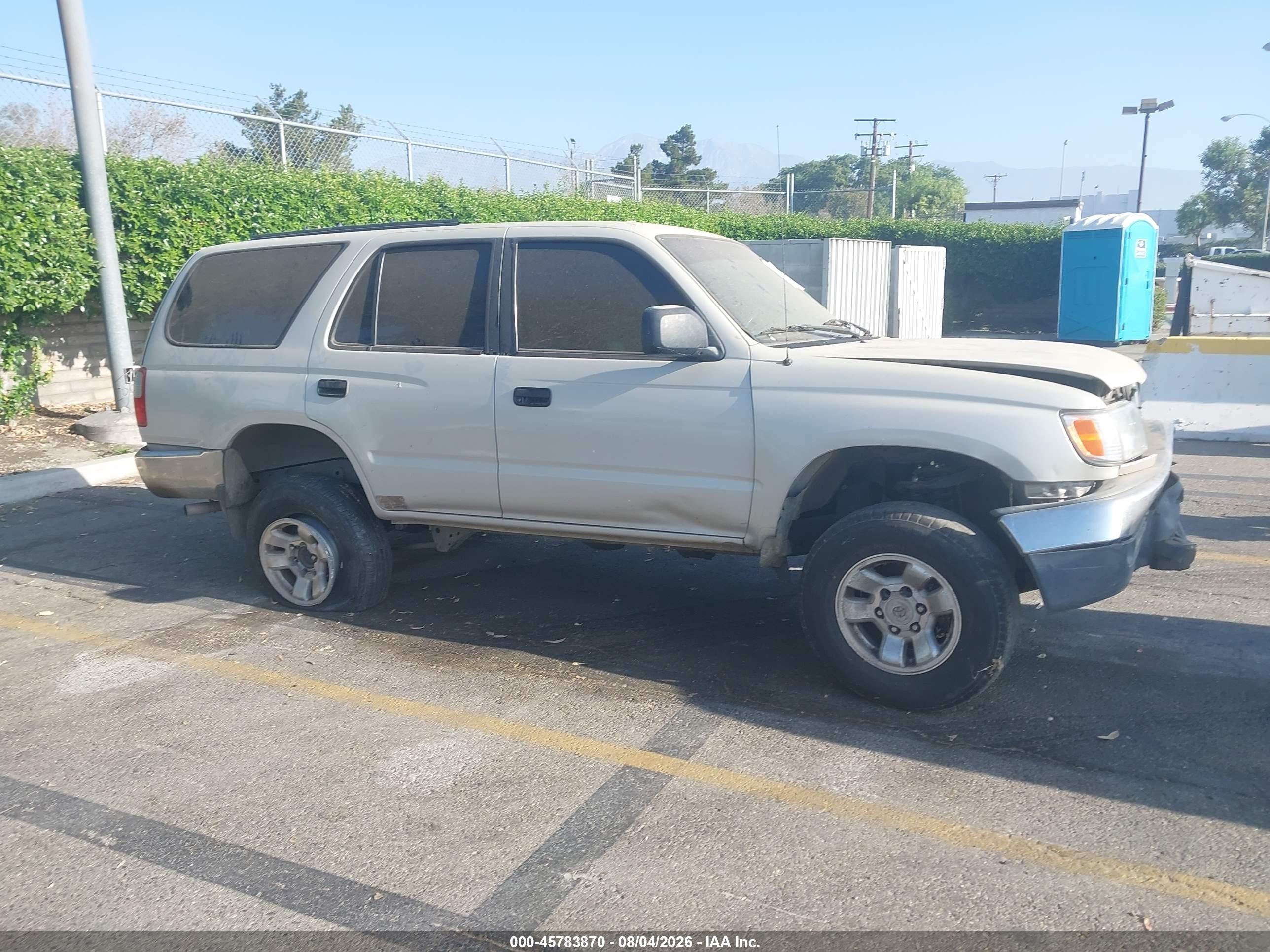 2000 Toyota 4runner   Tan vin: JT3GM84R7Y0065146