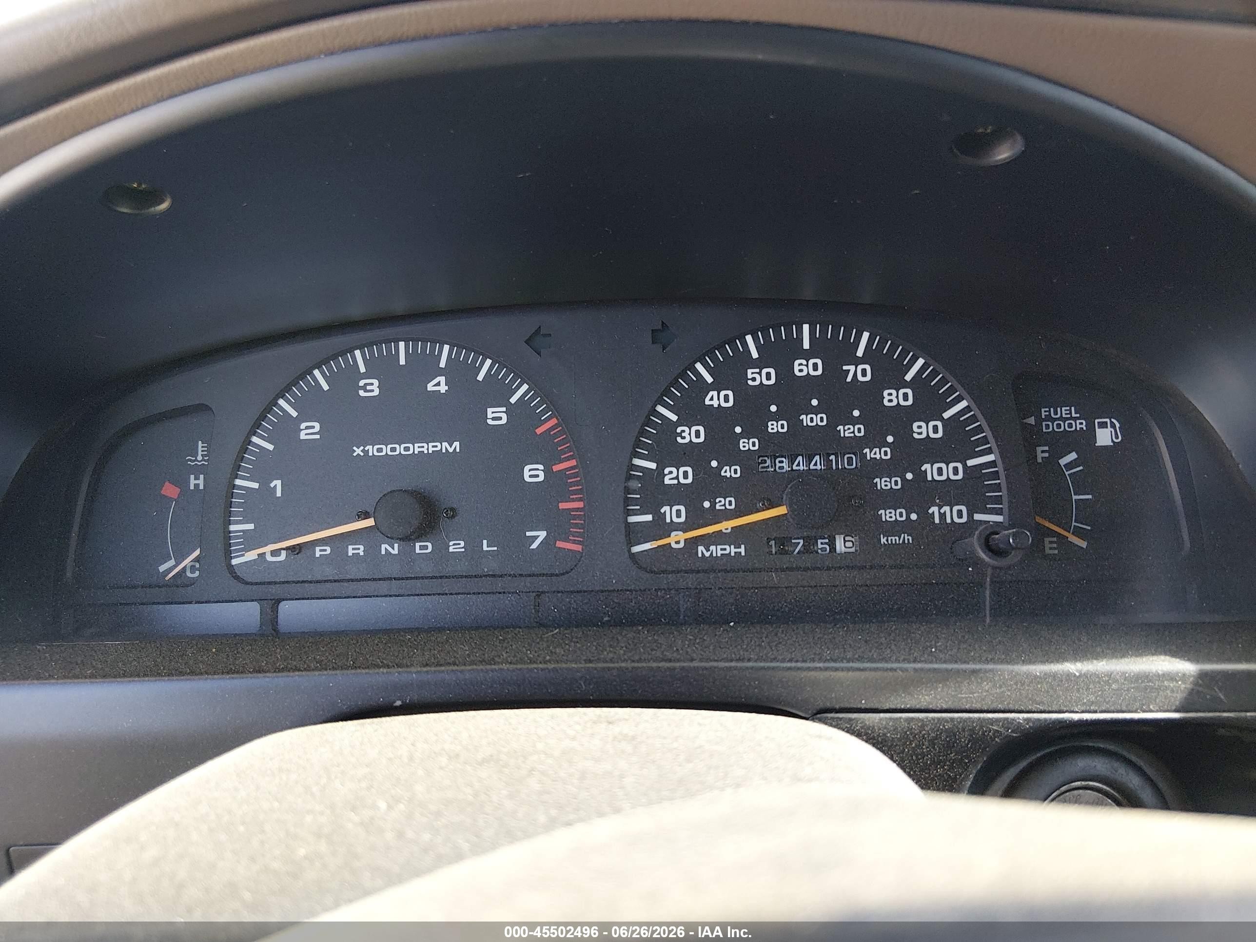 1998 Toyota 4runner   Silver vin: JT3GM84R8W0026272