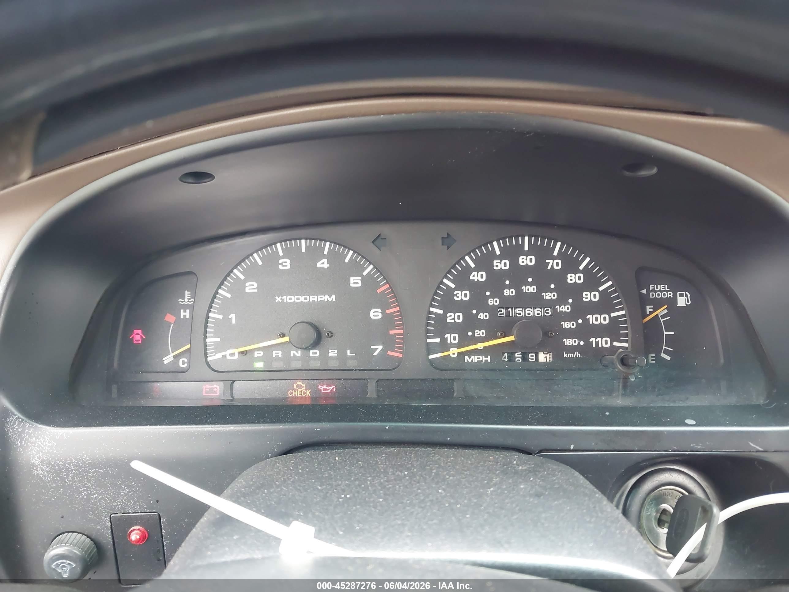 1998 Toyota 4runner   Champagne vin: JT3GM84R8W0035649