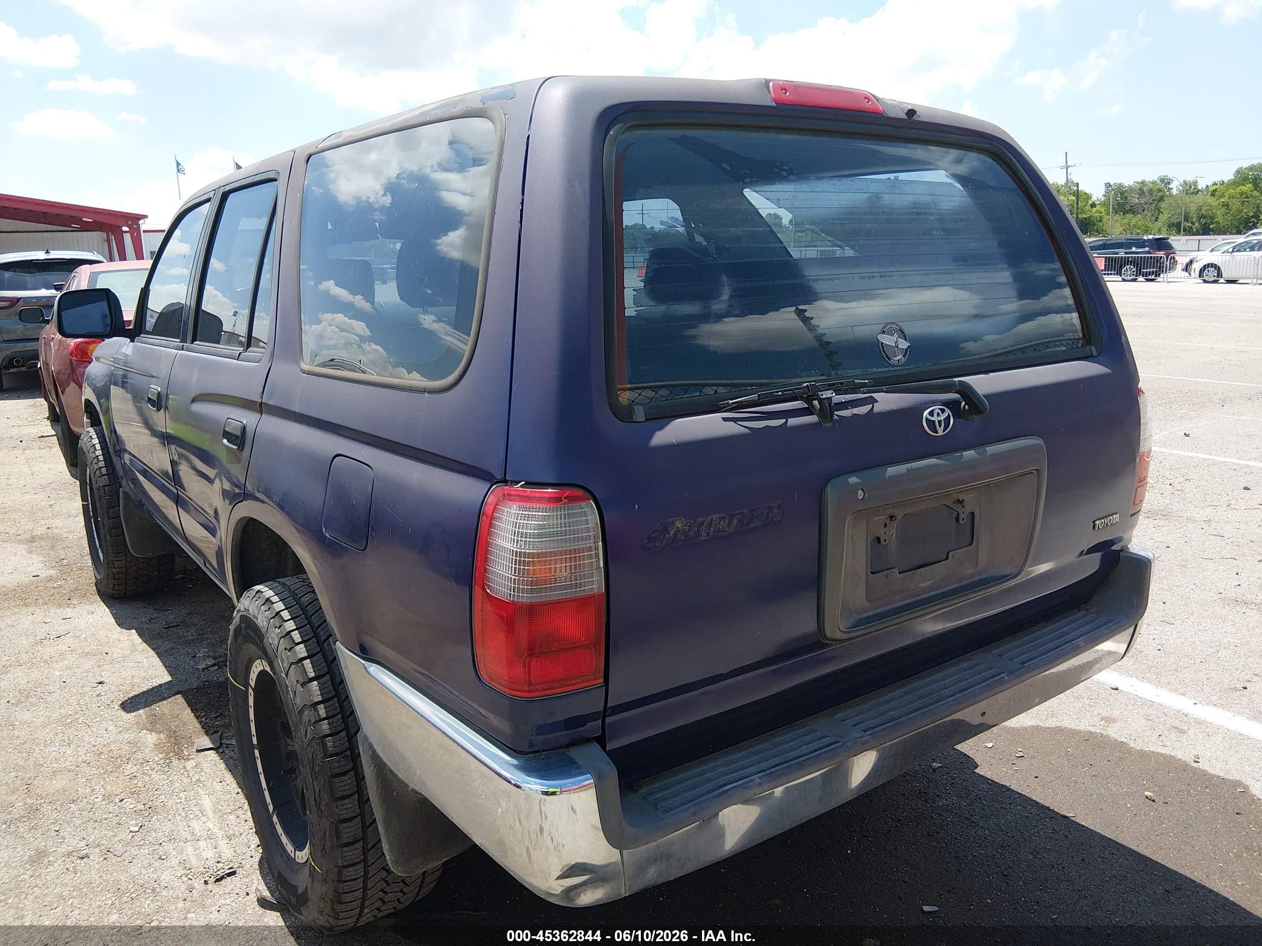 1999 Toyota 4runner   Blue vin: JT3GM84R8X0042425