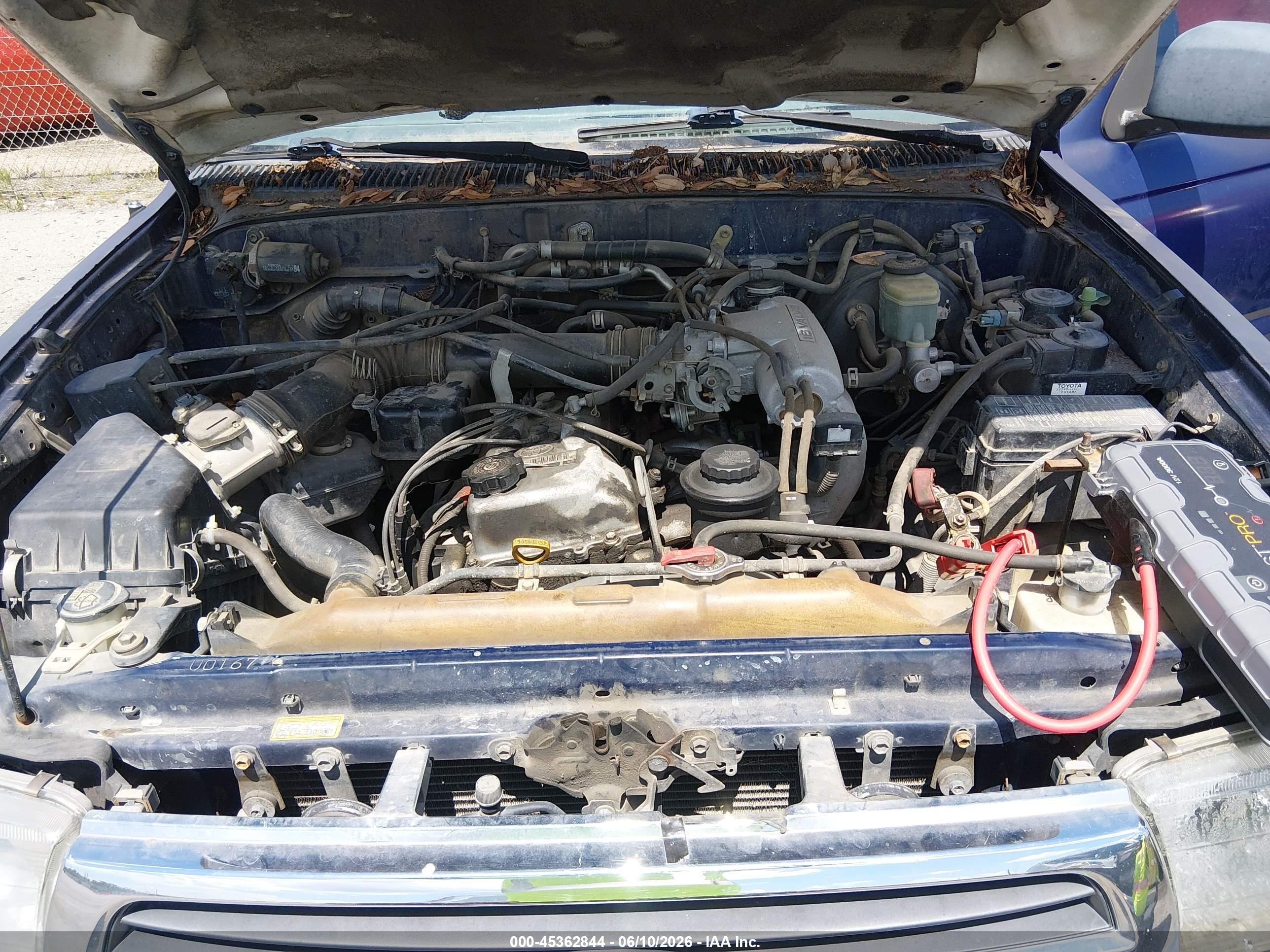 1999 Toyota 4runner   Blue vin: JT3GM84R8X0042425