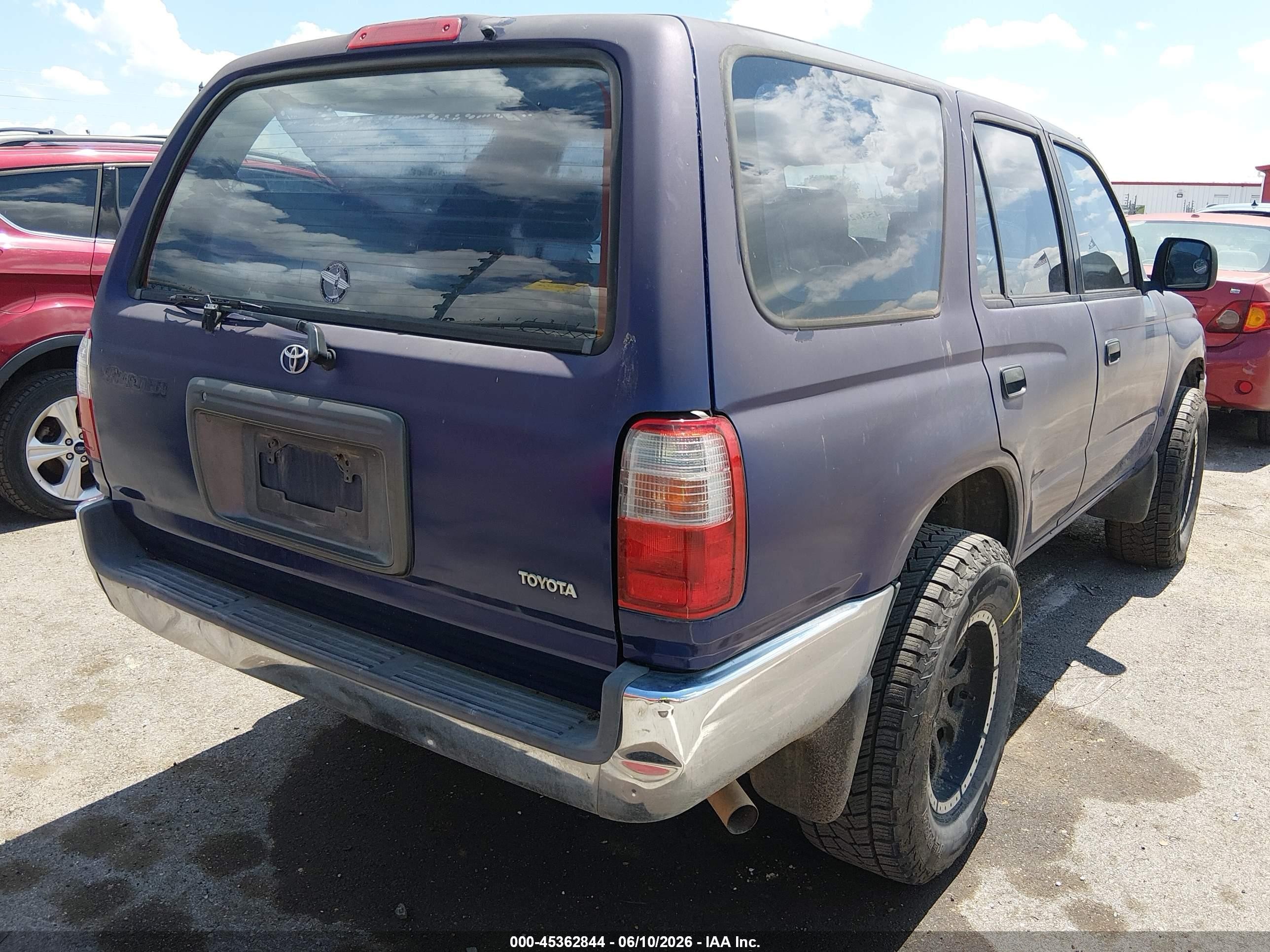 1999 Toyota 4runner   Blue vin: JT3GM84R8X0042425
