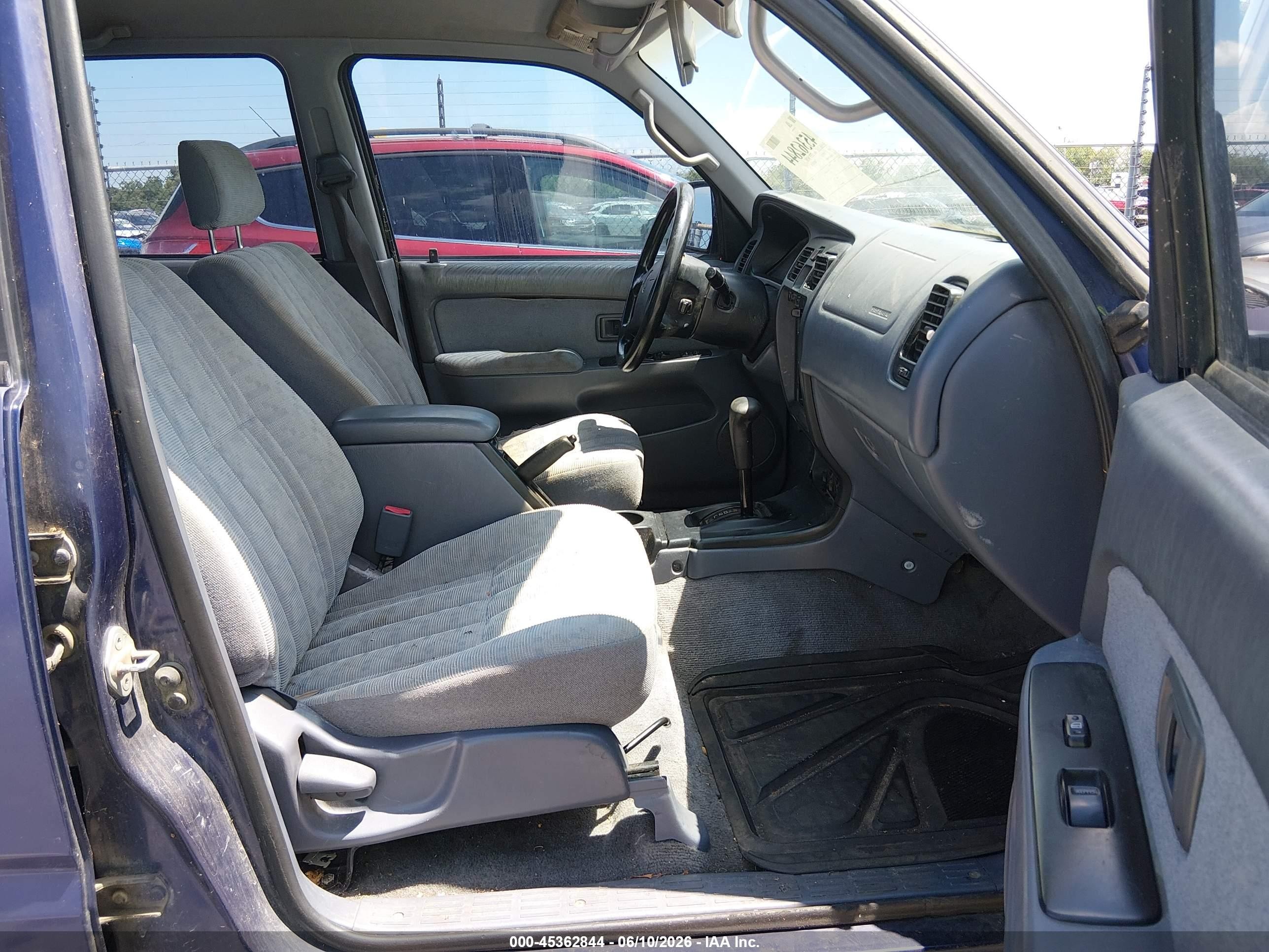 1999 Toyota 4runner   Blue vin: JT3GM84R8X0042425