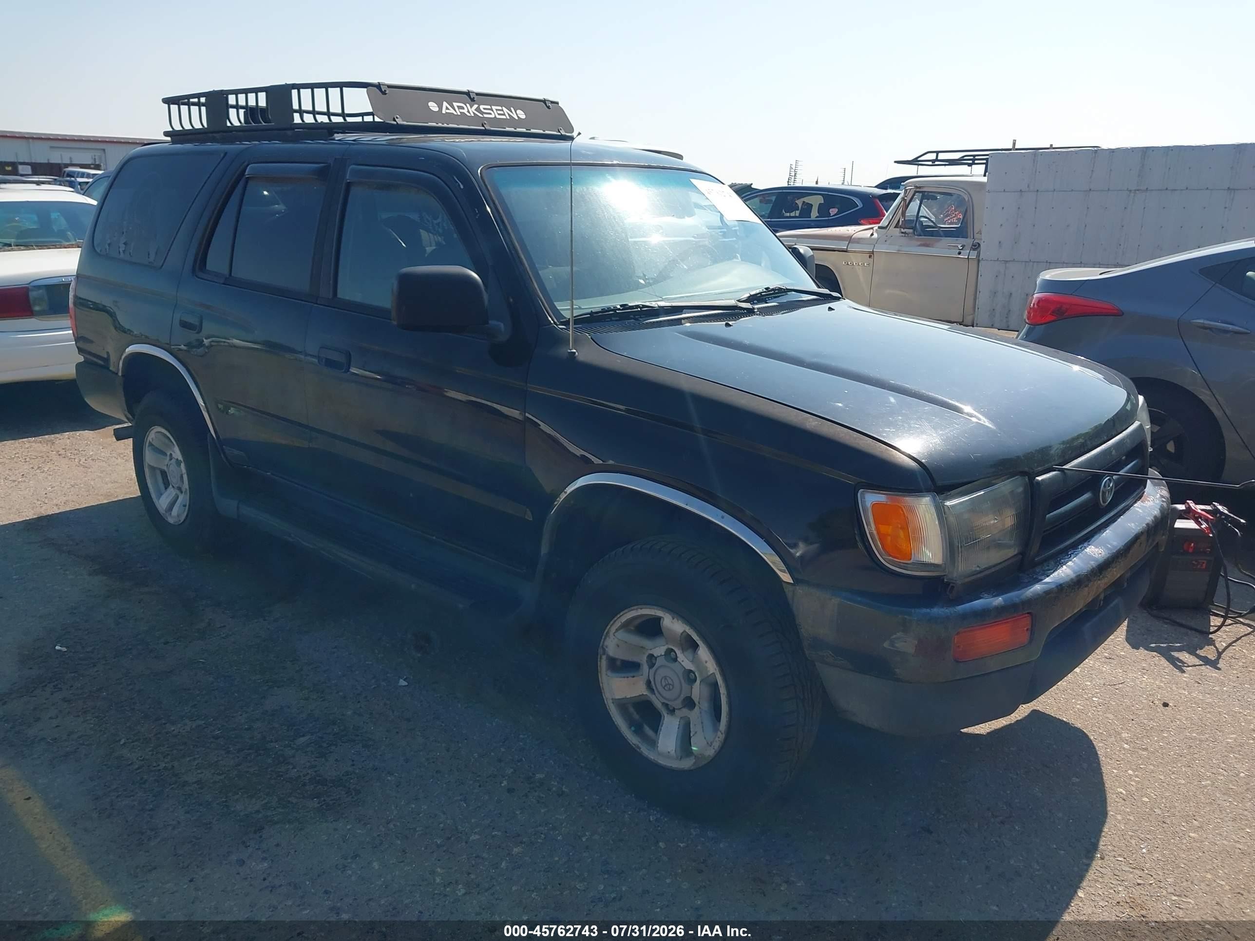 1998 Toyota 4runner   Black vin: JT3GM84R9W0033781