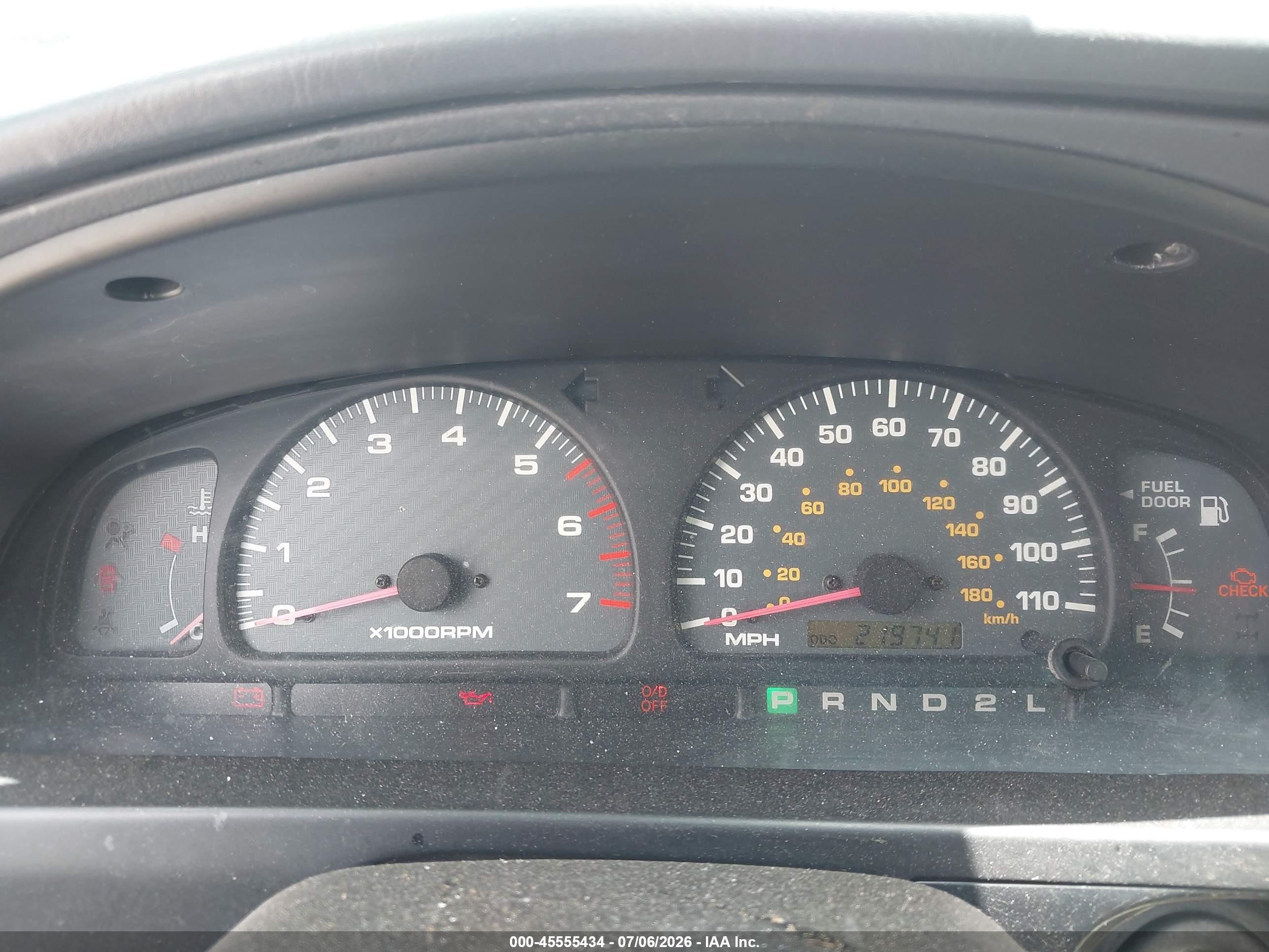 1999 Toyota 4runner   Бежевый vin: JT3GM84R9X0045107
