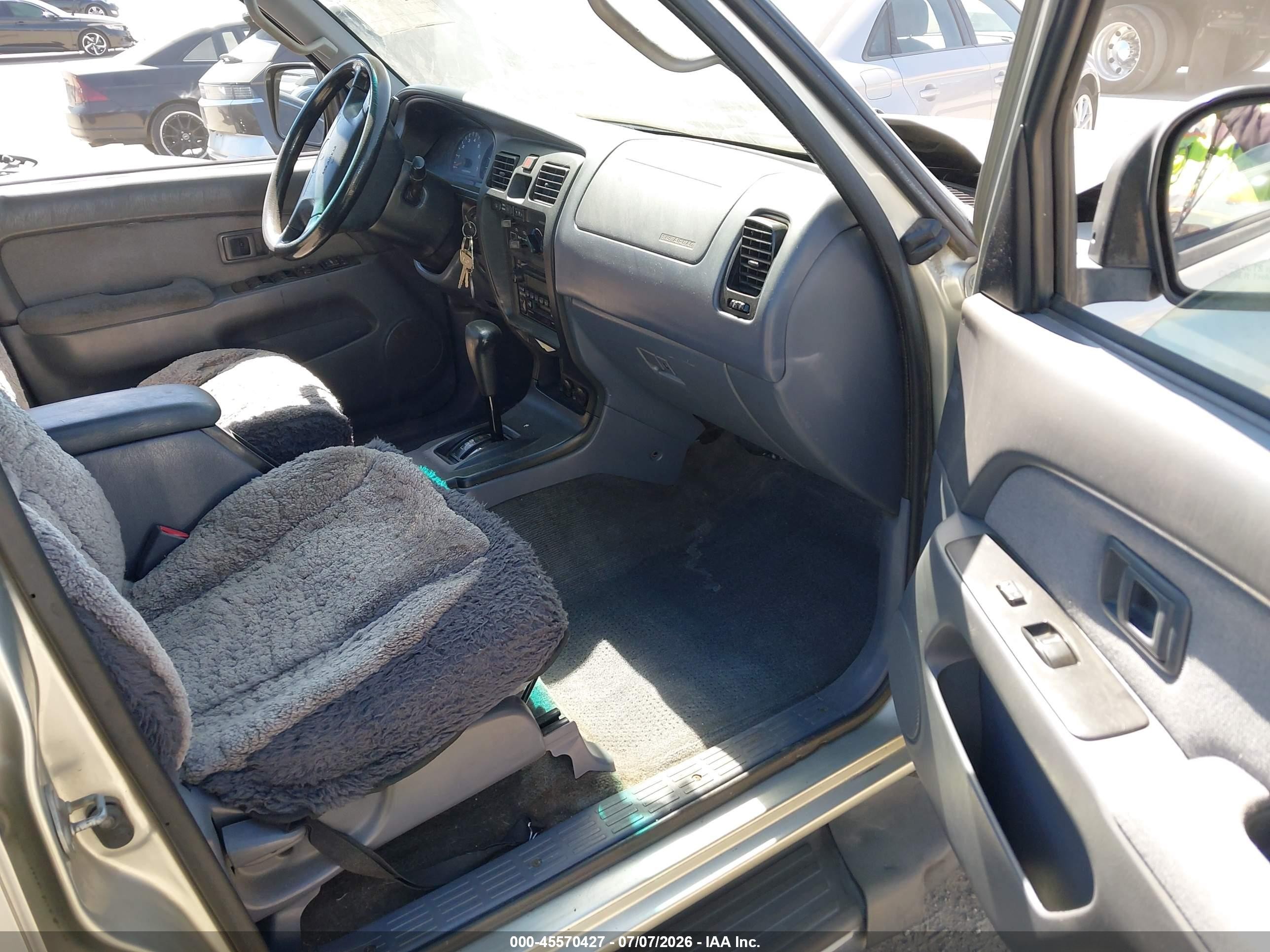 2000 Toyota 4runner   Gray vin: JT3GM84R9Y0060529