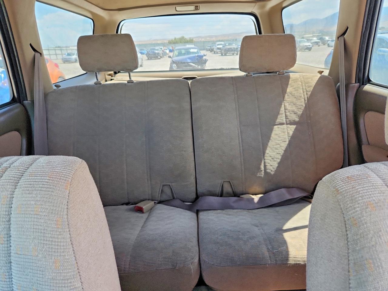 1999 Toyota 4runner Base Silver vin: JT3GM84RXX0050381