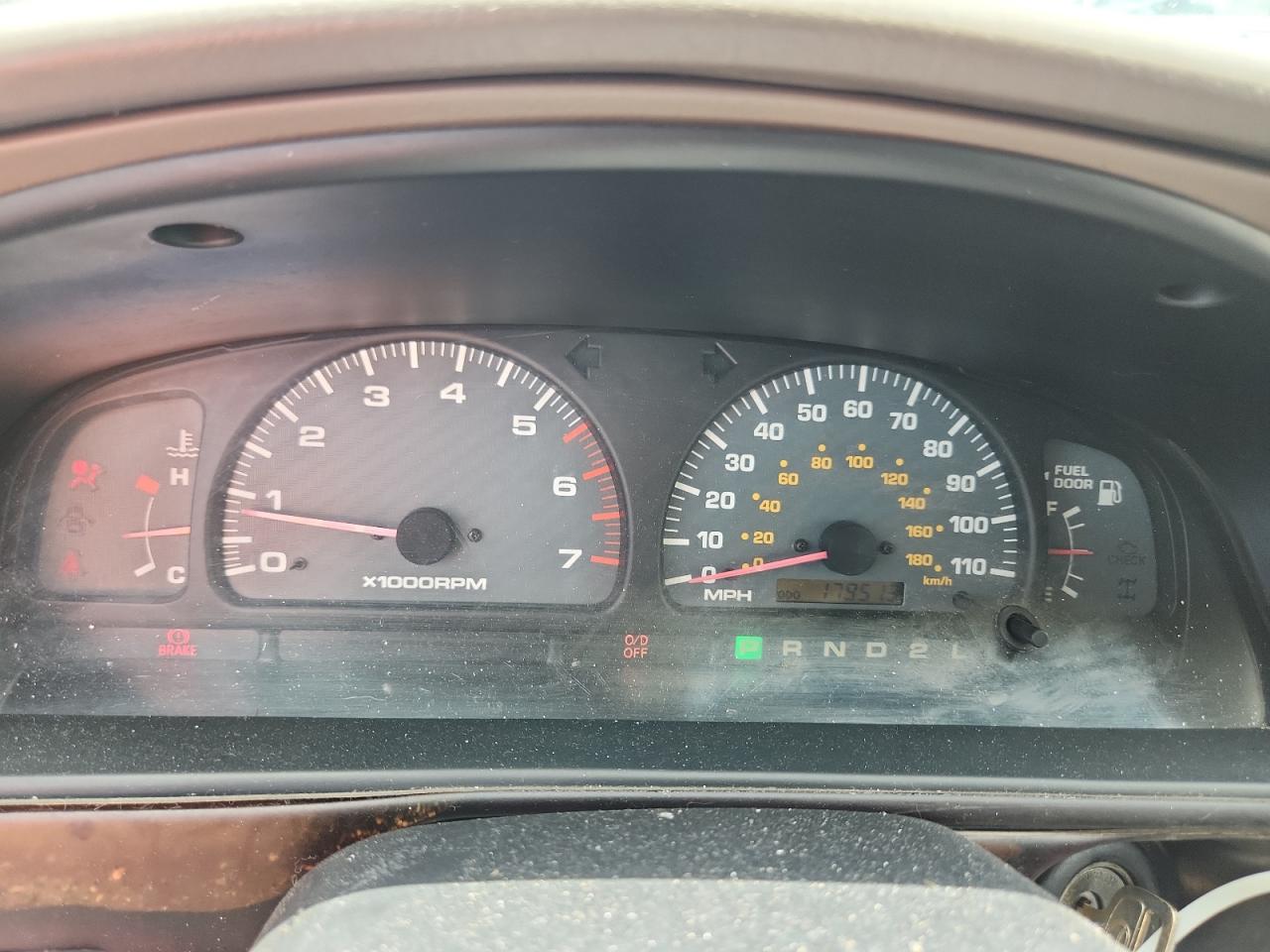 1999 Niss 4 Runner Silver vin: JT3GN86R0X0103504