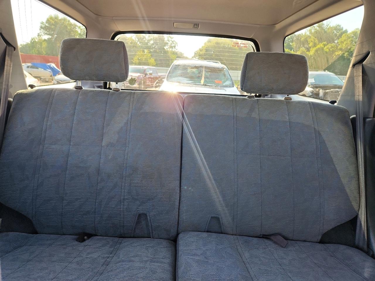 2000 Toyota 4runner Sr5 Silver vin: JT3GN86R0Y0176308