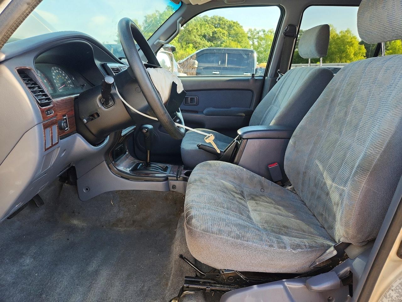 2000 Toyota 4runner Sr5 Silver vin: JT3GN86R0Y0176308