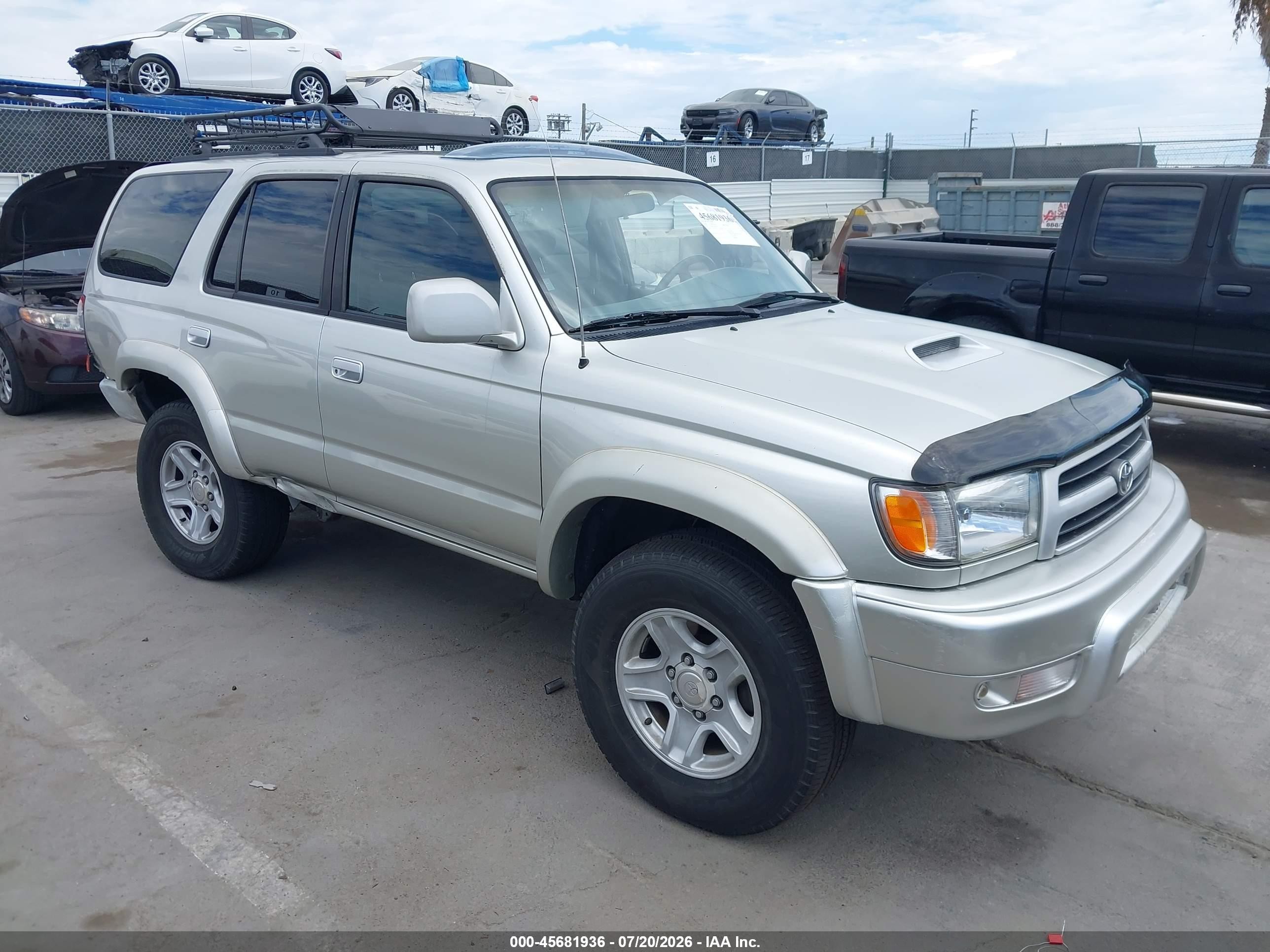 2000 Toyota 4runner Sr5 V6 Silver vin: JT3GN86R1Y0165947