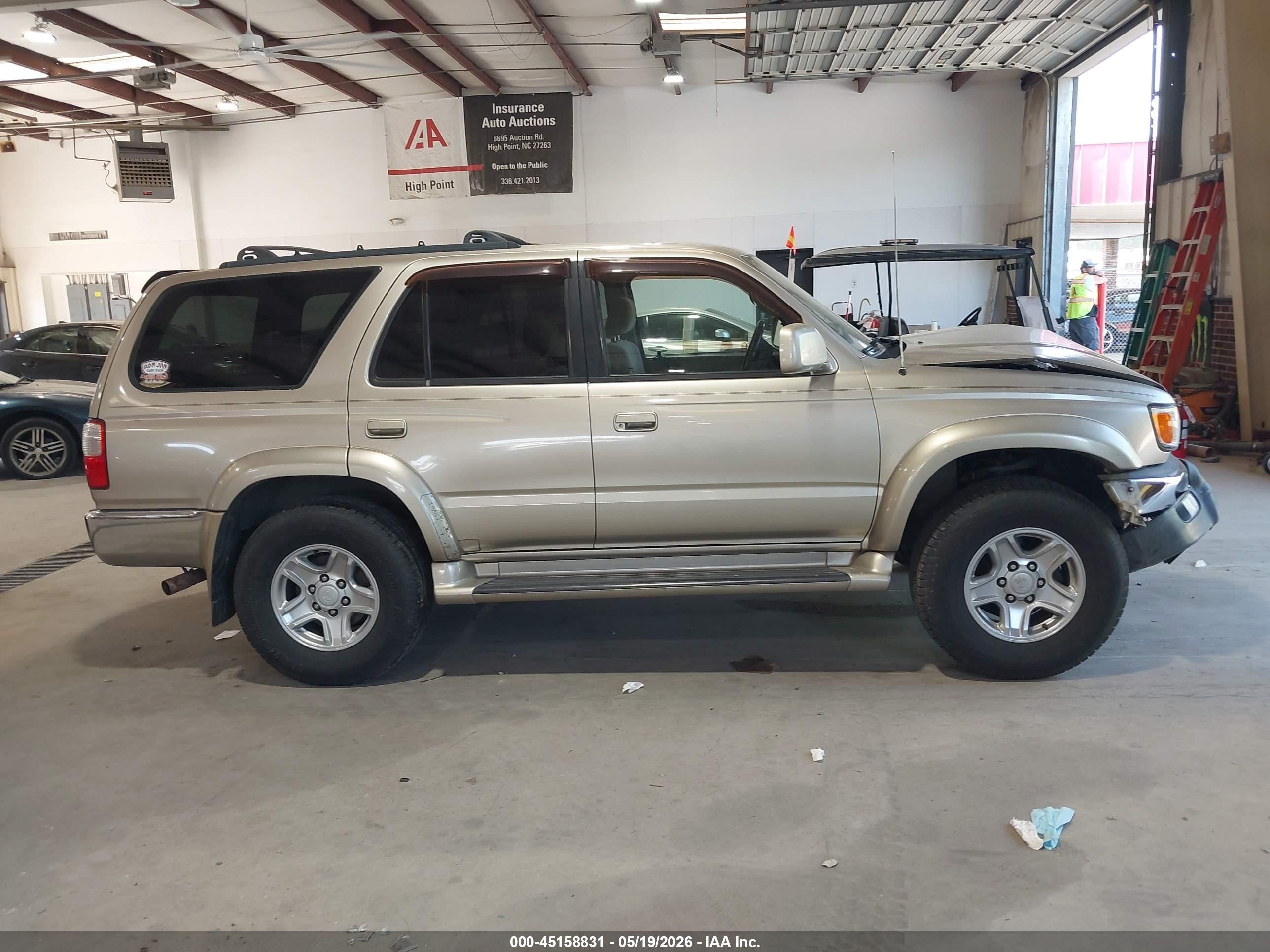 2002 Toyota 4runner Sr5 V6 Золотой vin: JT3GN86R220246561