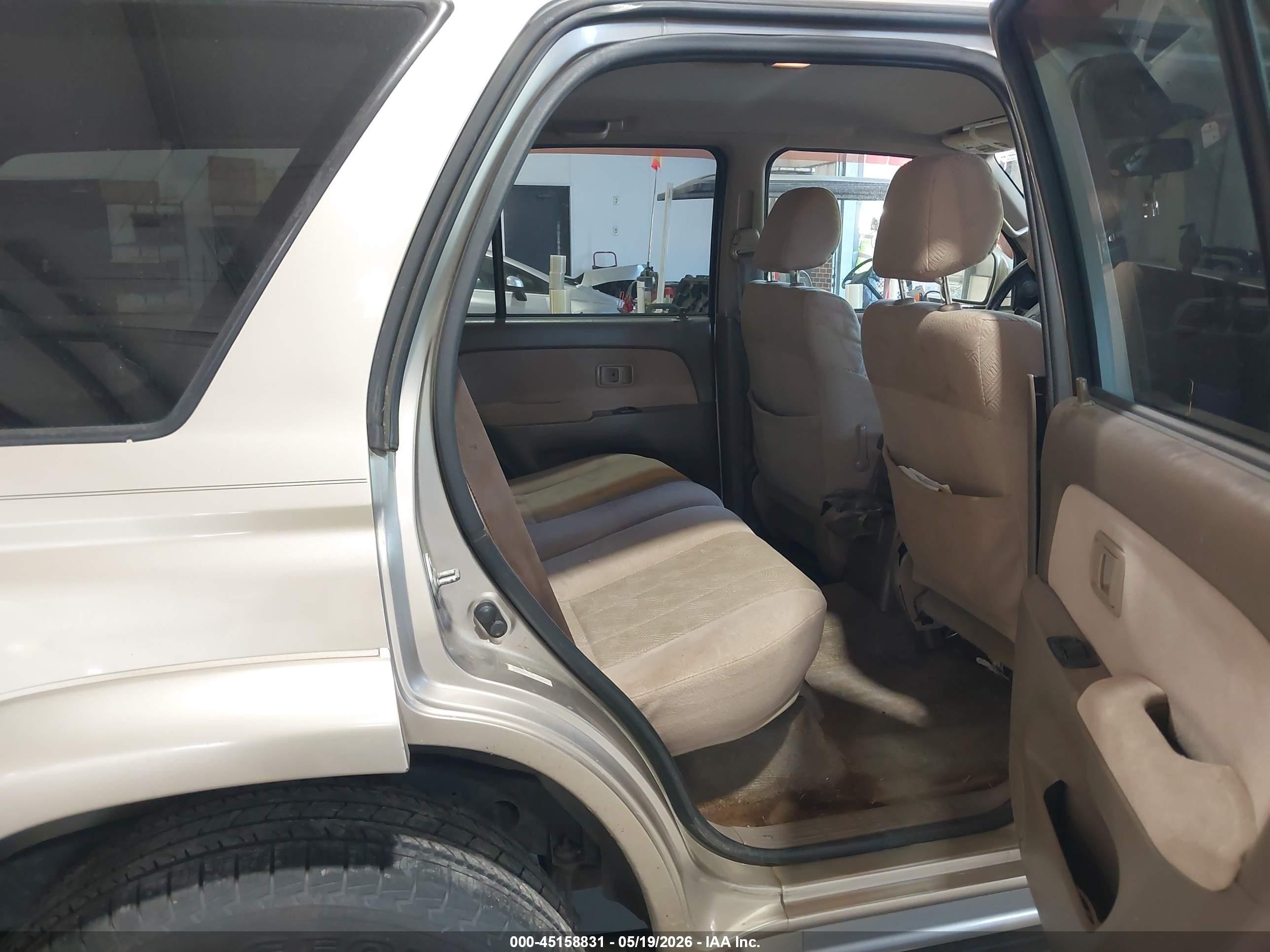 2002 Toyota 4runner Sr5 V6 Золотой vin: JT3GN86R220246561