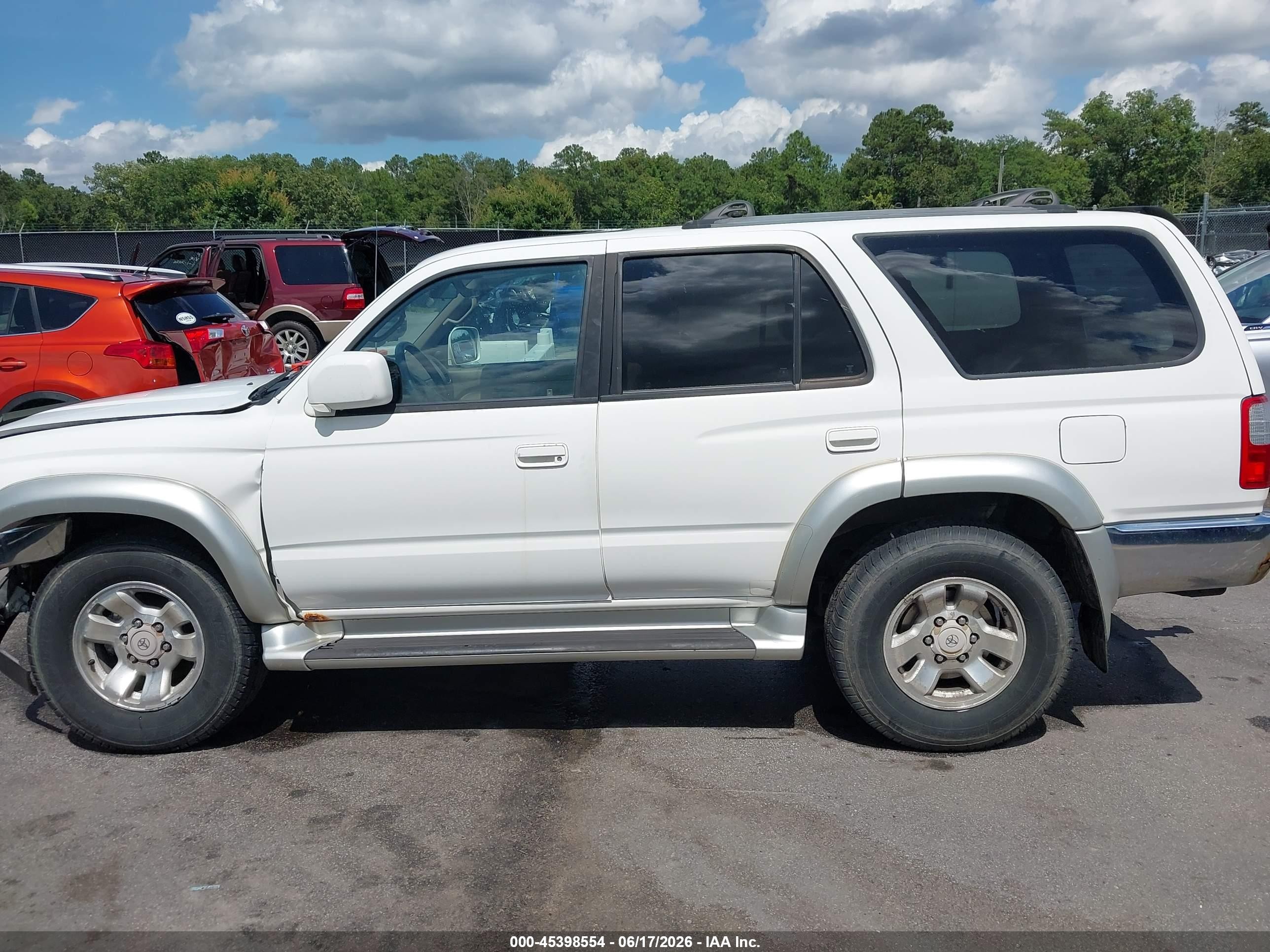 2000 Toyota 4runner Sr5 V6 White vin: JT3GN86R3Y0140354