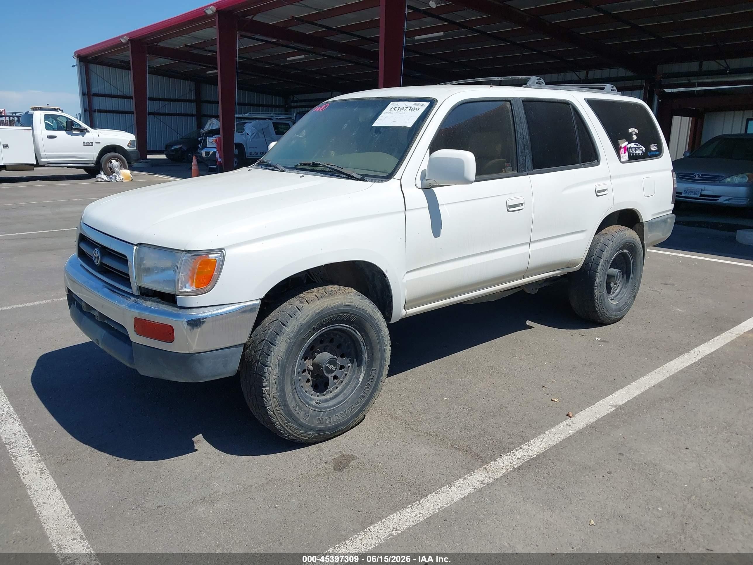 1996 Toyota 4runner Sr5 White vin: JT3GN86R4T0002511