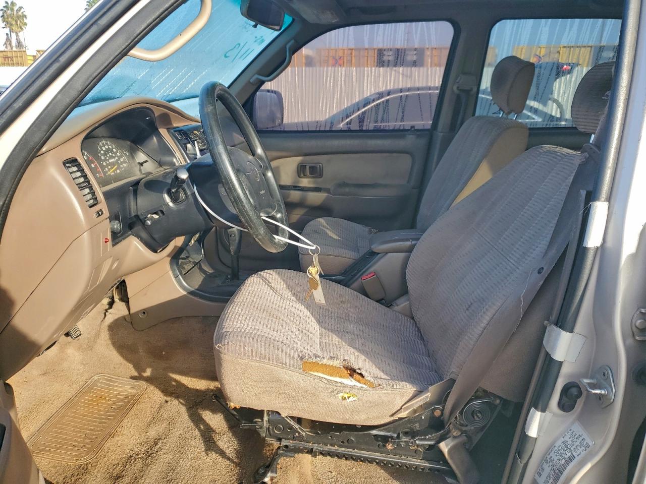 1998 Toyota 4runner Sr5 Cream vin: JT3GN86R4W0080601