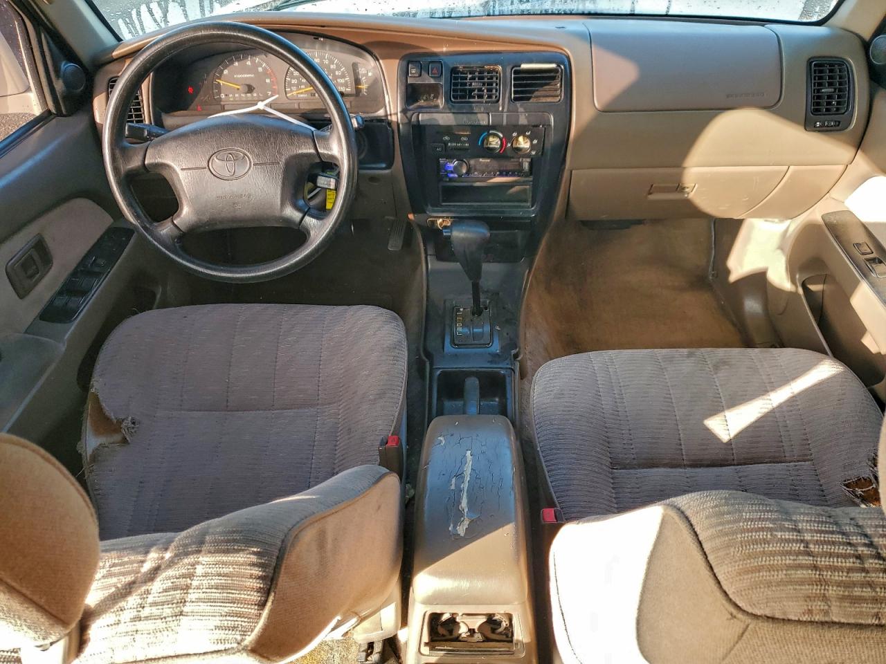 1998 Toyota 4runner Sr5 Cream vin: JT3GN86R4W0080601