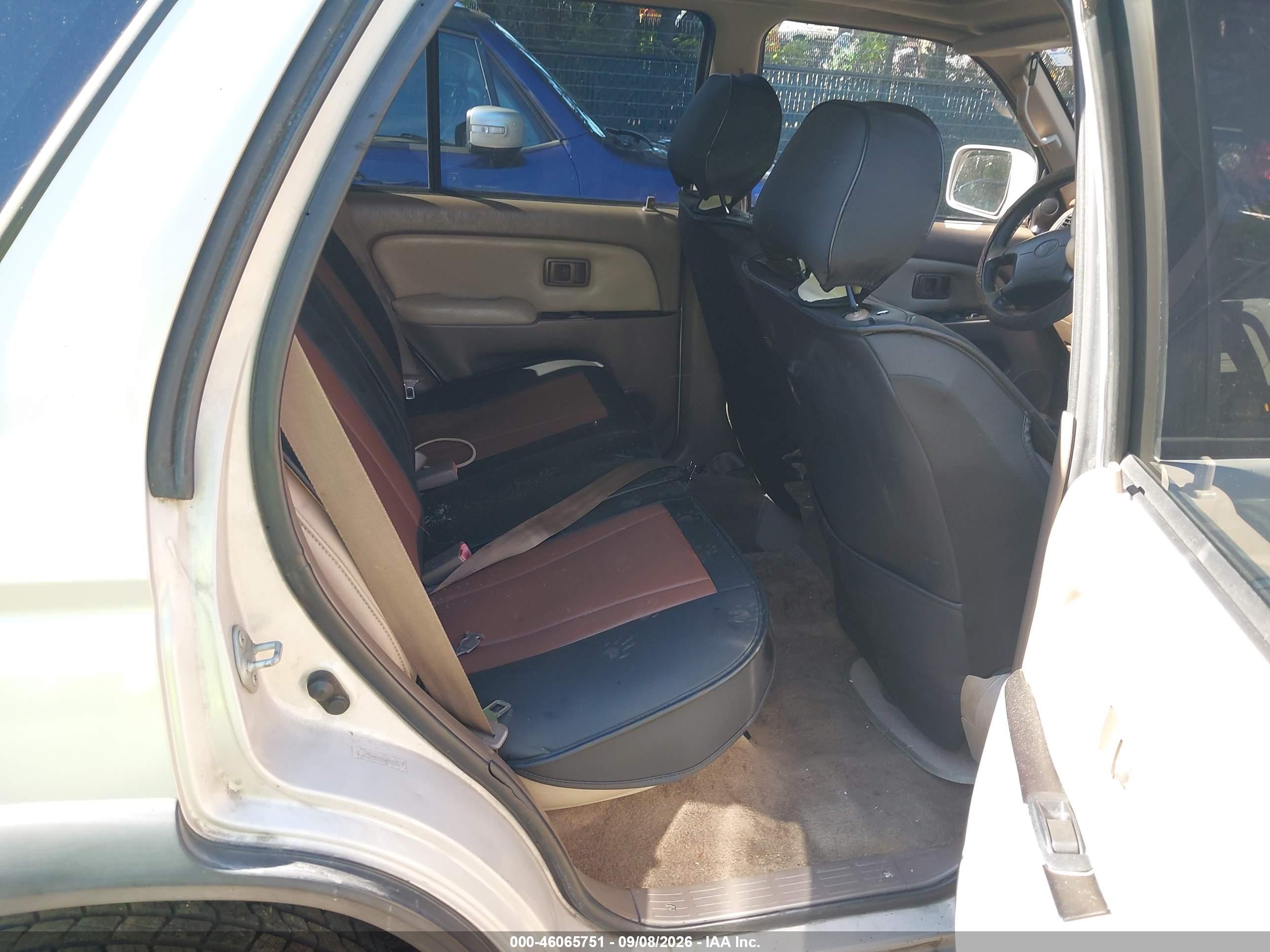 1998 Toyota 4runner Sr5 V6 Silver vin: JT3GN86R4W0082574