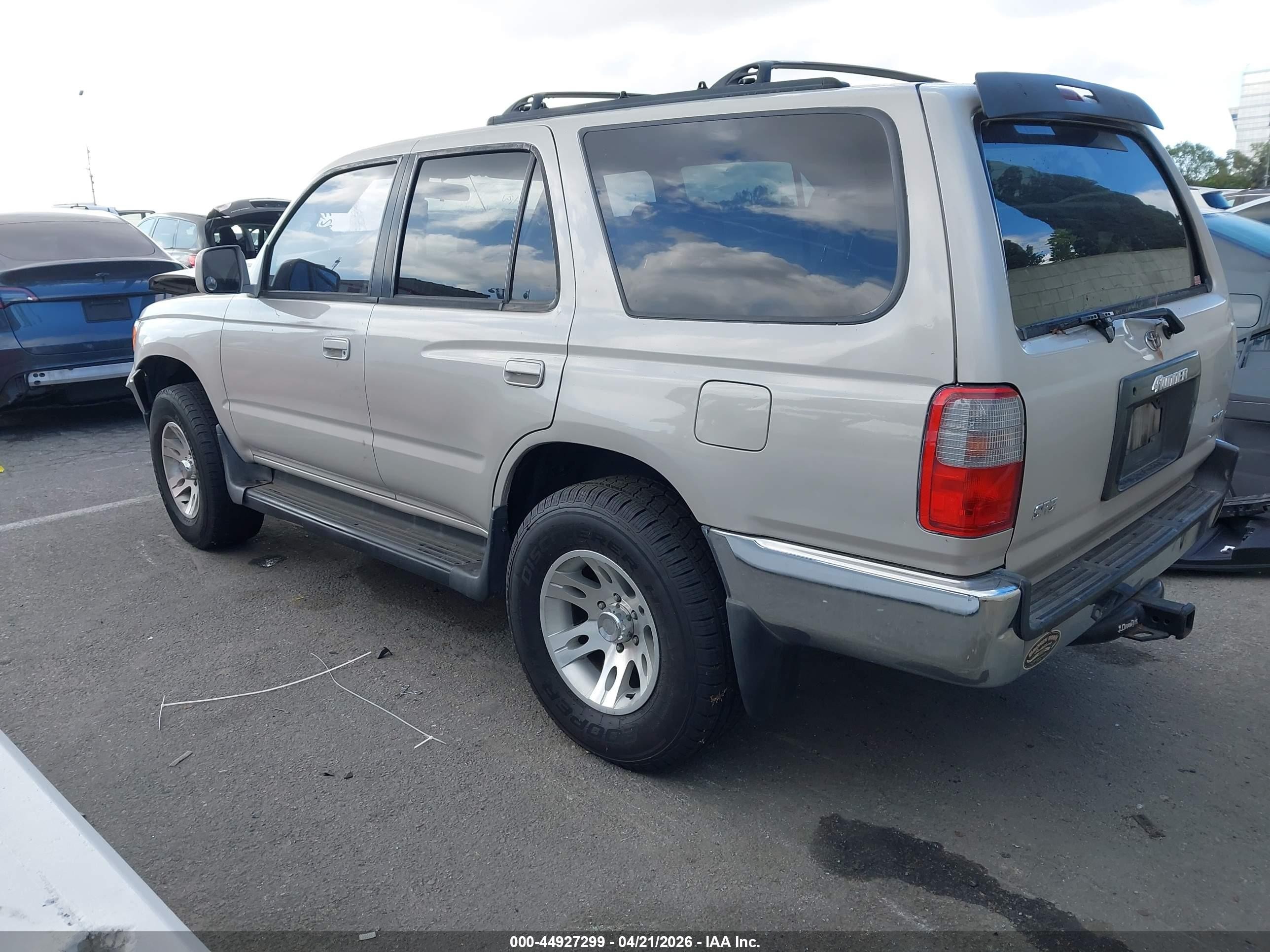 1998 Toyota 4runner Sr5 V6 Silver vin: JT3GN86R5W0058395