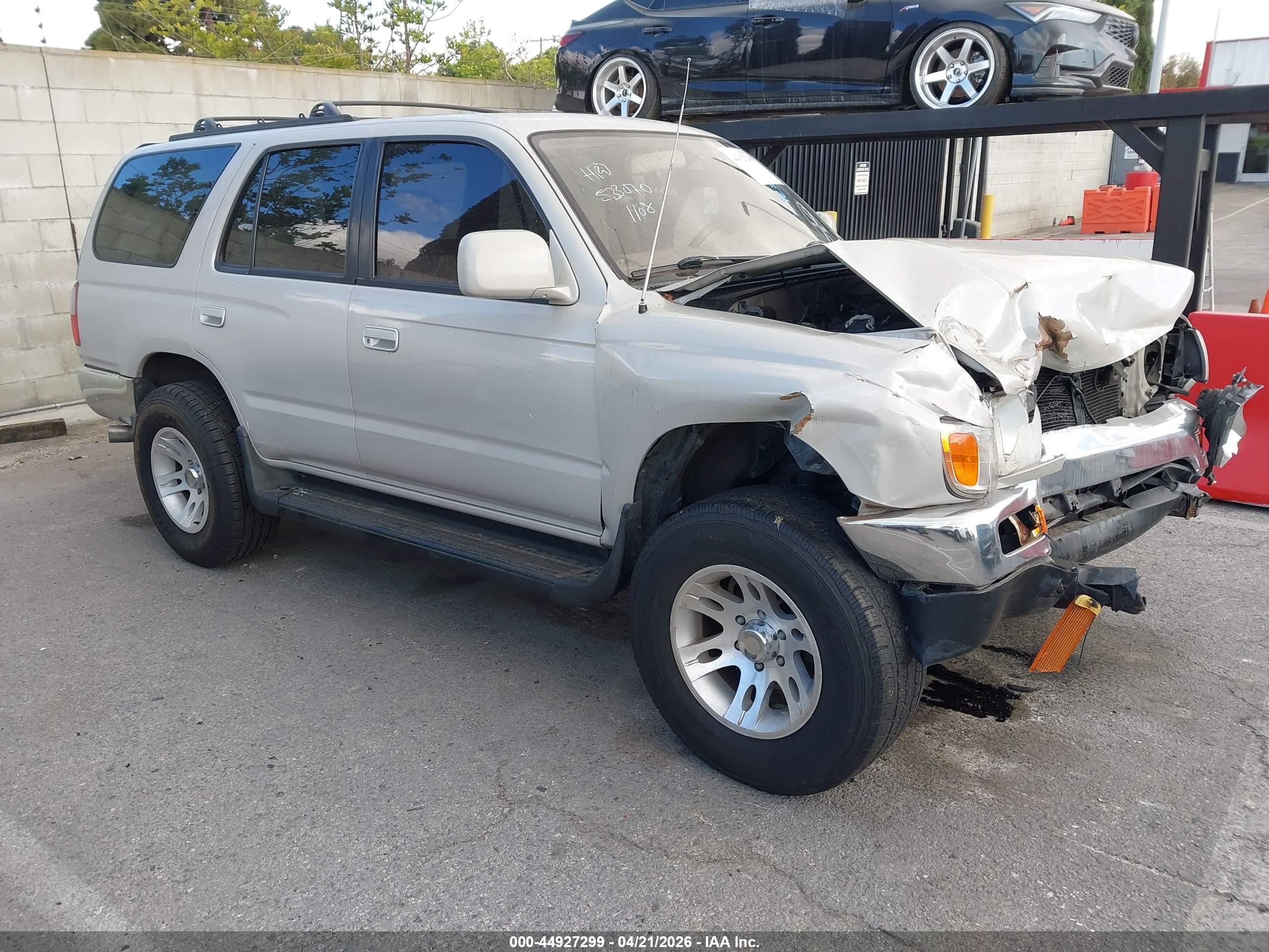 1998 Toyota 4runner Sr5 V6 Silver vin: JT3GN86R5W0058395