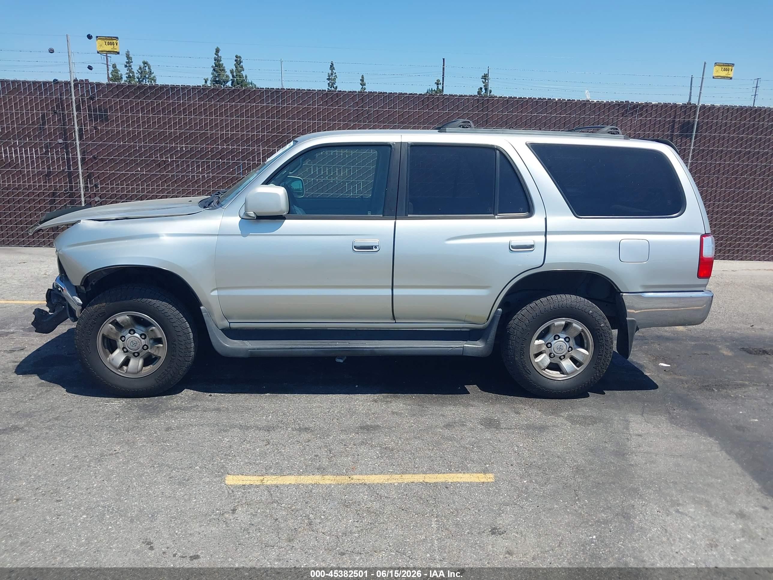 2002 Toyota 4runner Sr5 V6 Silver vin: JT3GN86R620255862