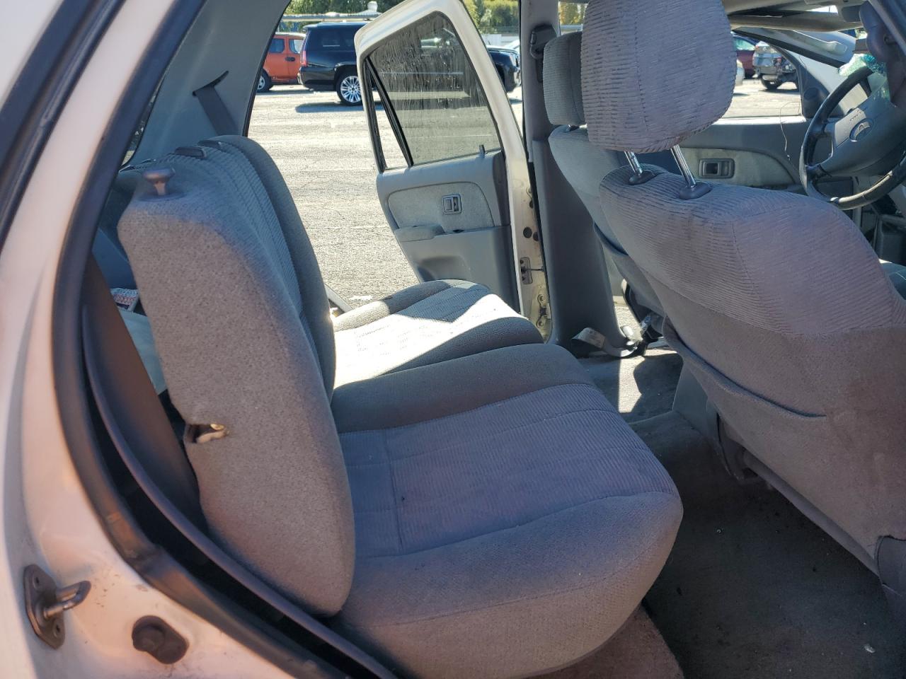 1999 Toyota 4runner Sr5 White vin: JT3GN86R6X0127502