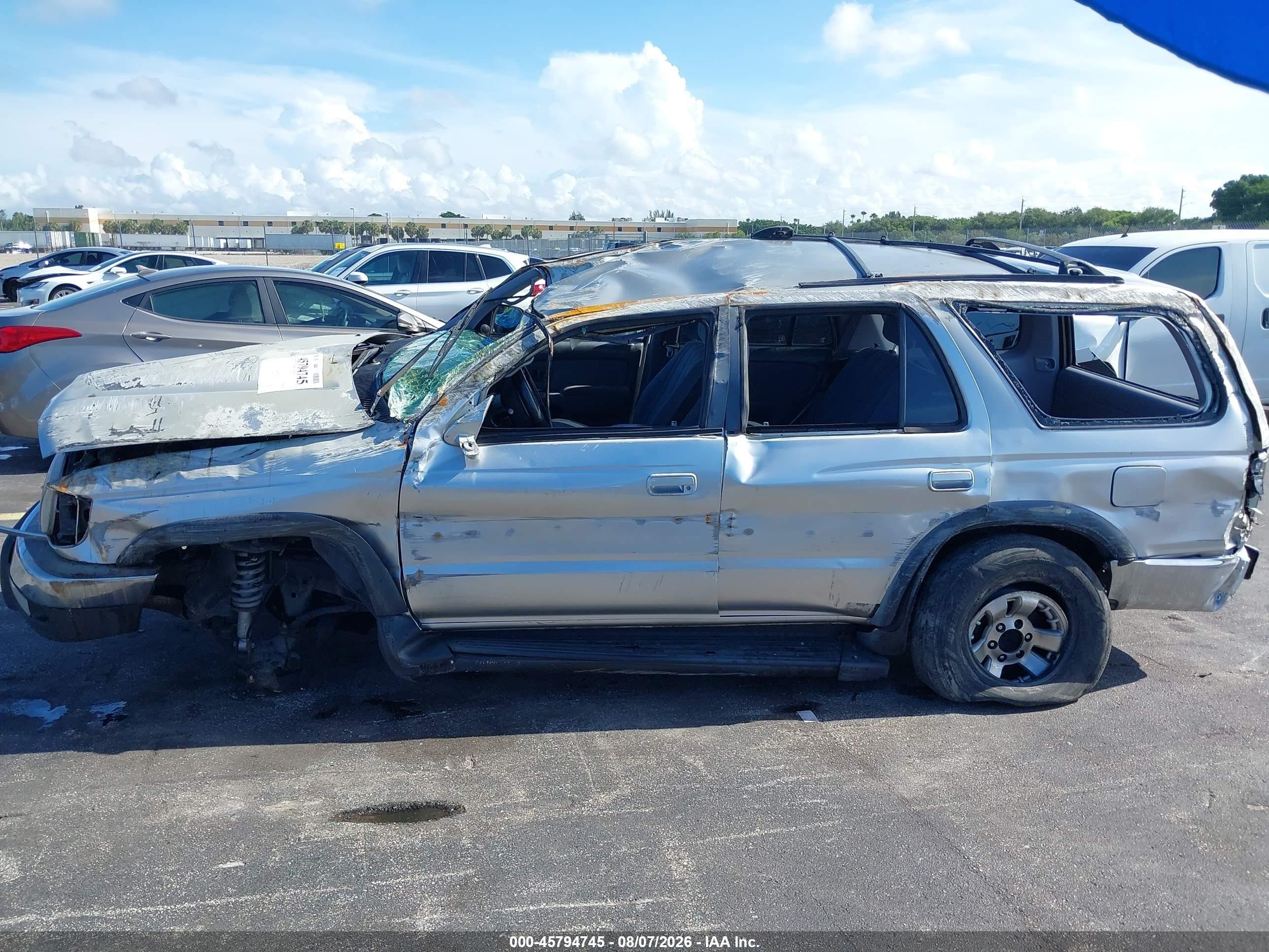 2000 Toyota 4runner Sr5 V6 Silver vin: JT3GN86R6Y0157150