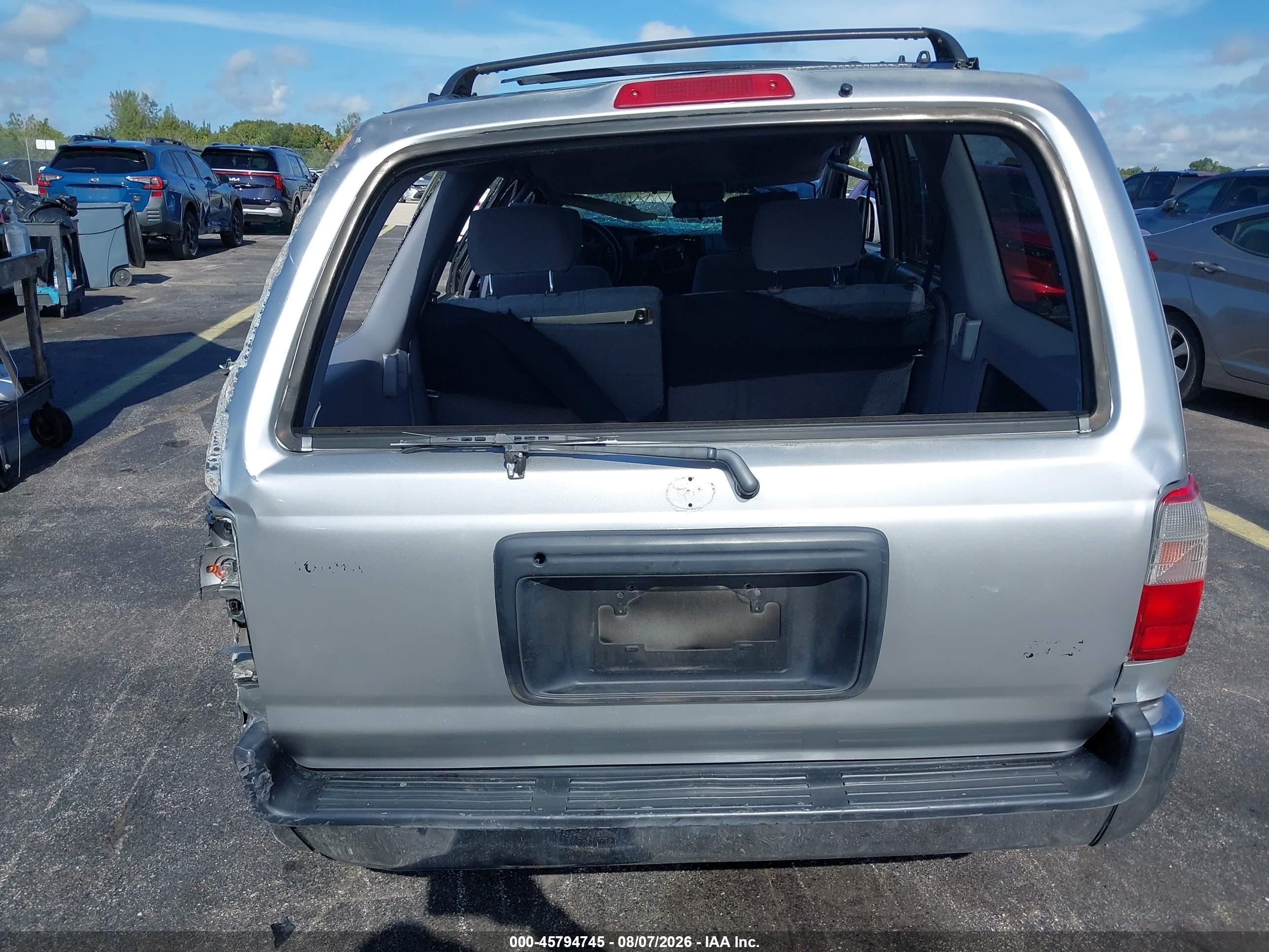 2000 Toyota 4runner Sr5 V6 Silver vin: JT3GN86R6Y0157150