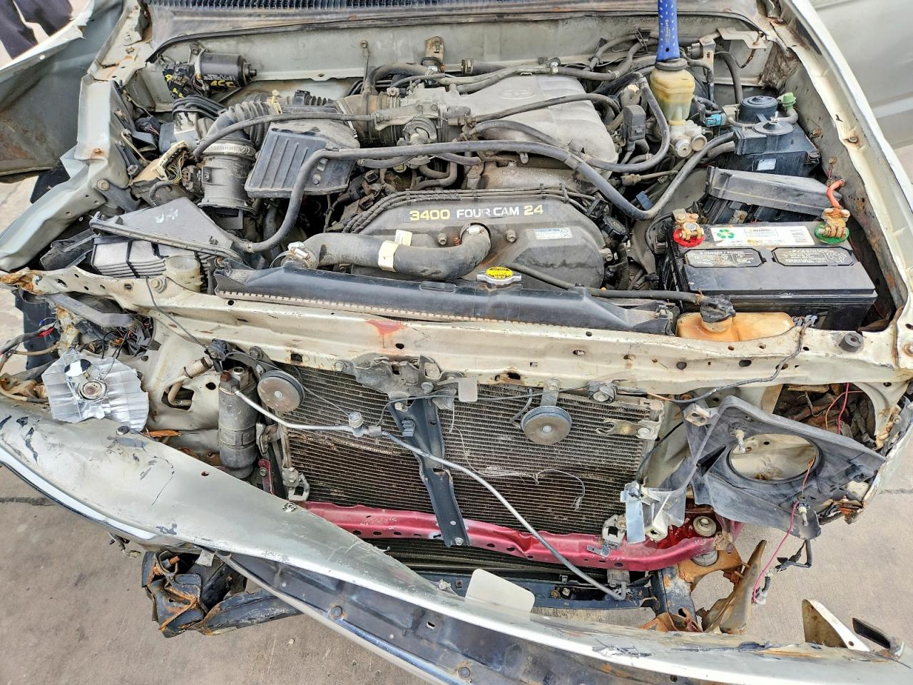 2000 Toyota 4runner Sr5 Серебряный vin: JT3GN86R6Y0168570