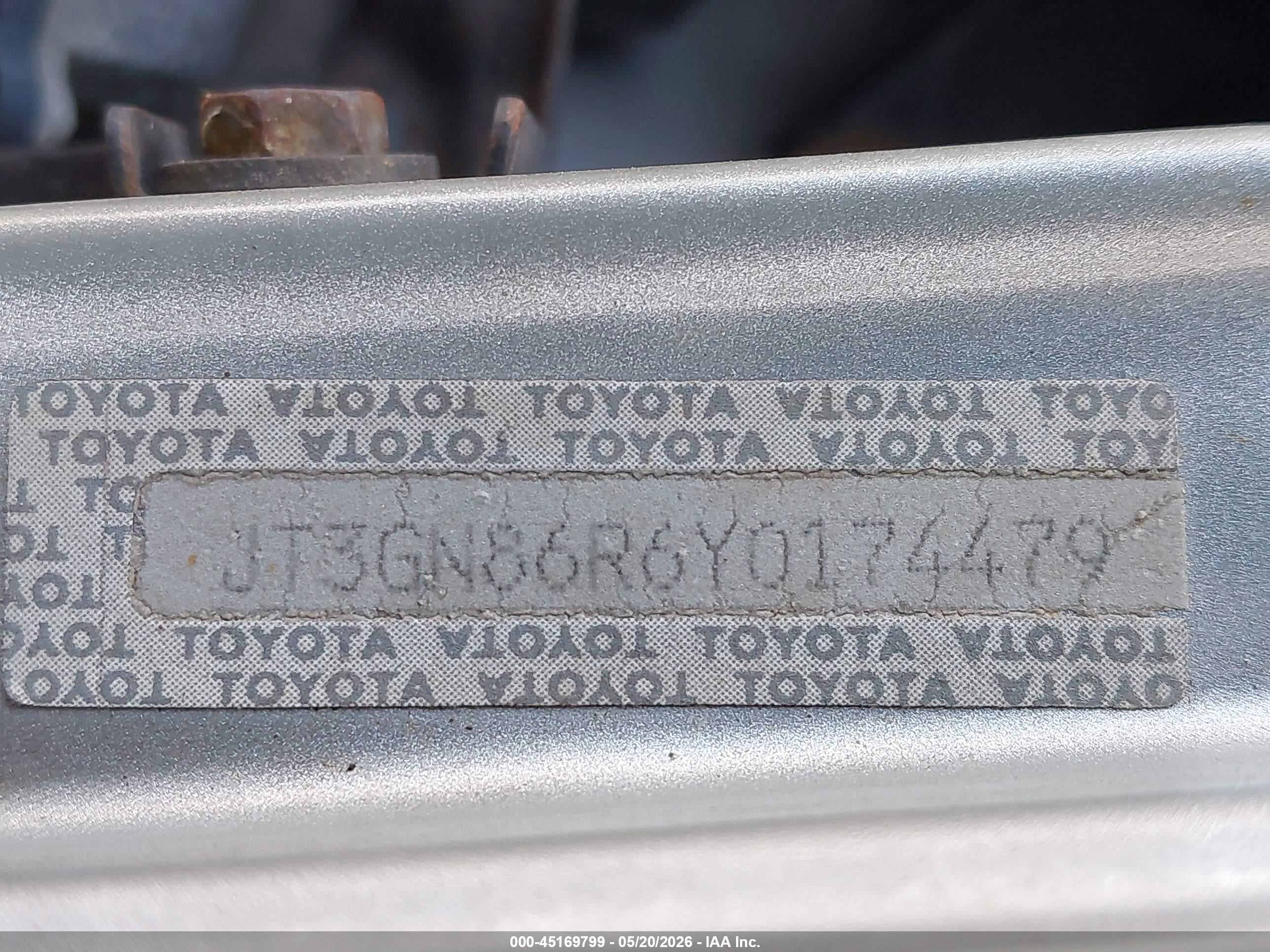 2000 Toyota 4runner Sr5 V6 Silver vin: JT3GN86R6Y0174479