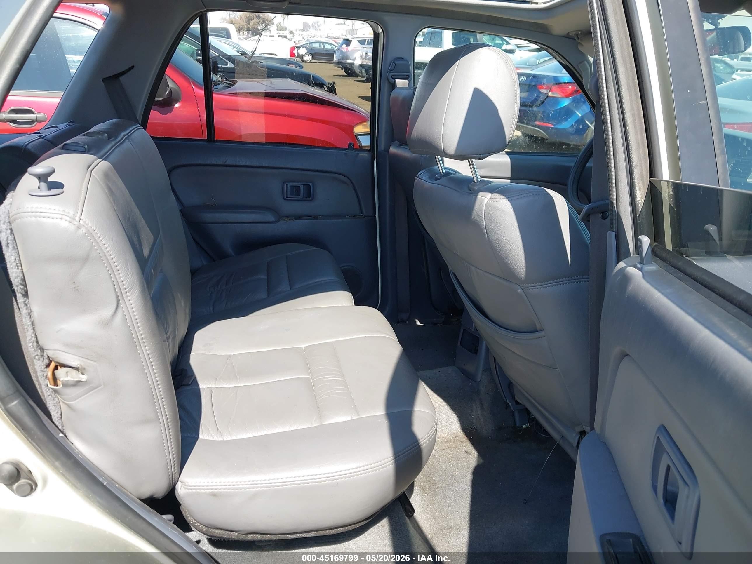 2000 Toyota 4runner Sr5 V6 Silver vin: JT3GN86R6Y0174479