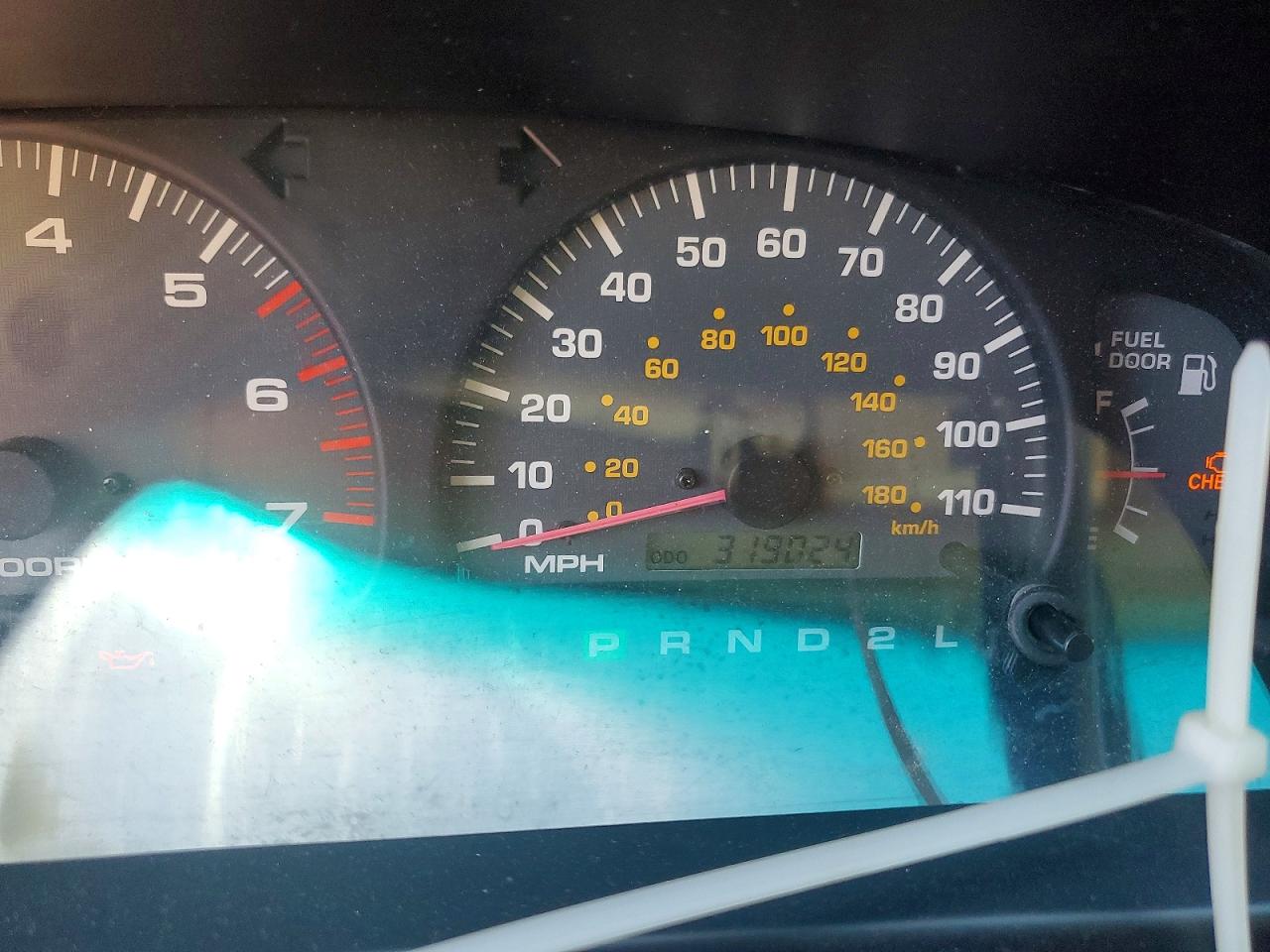 2000 Toyota 4runner Sr5 Серебряный vin: JT3GN86R6Y0179844