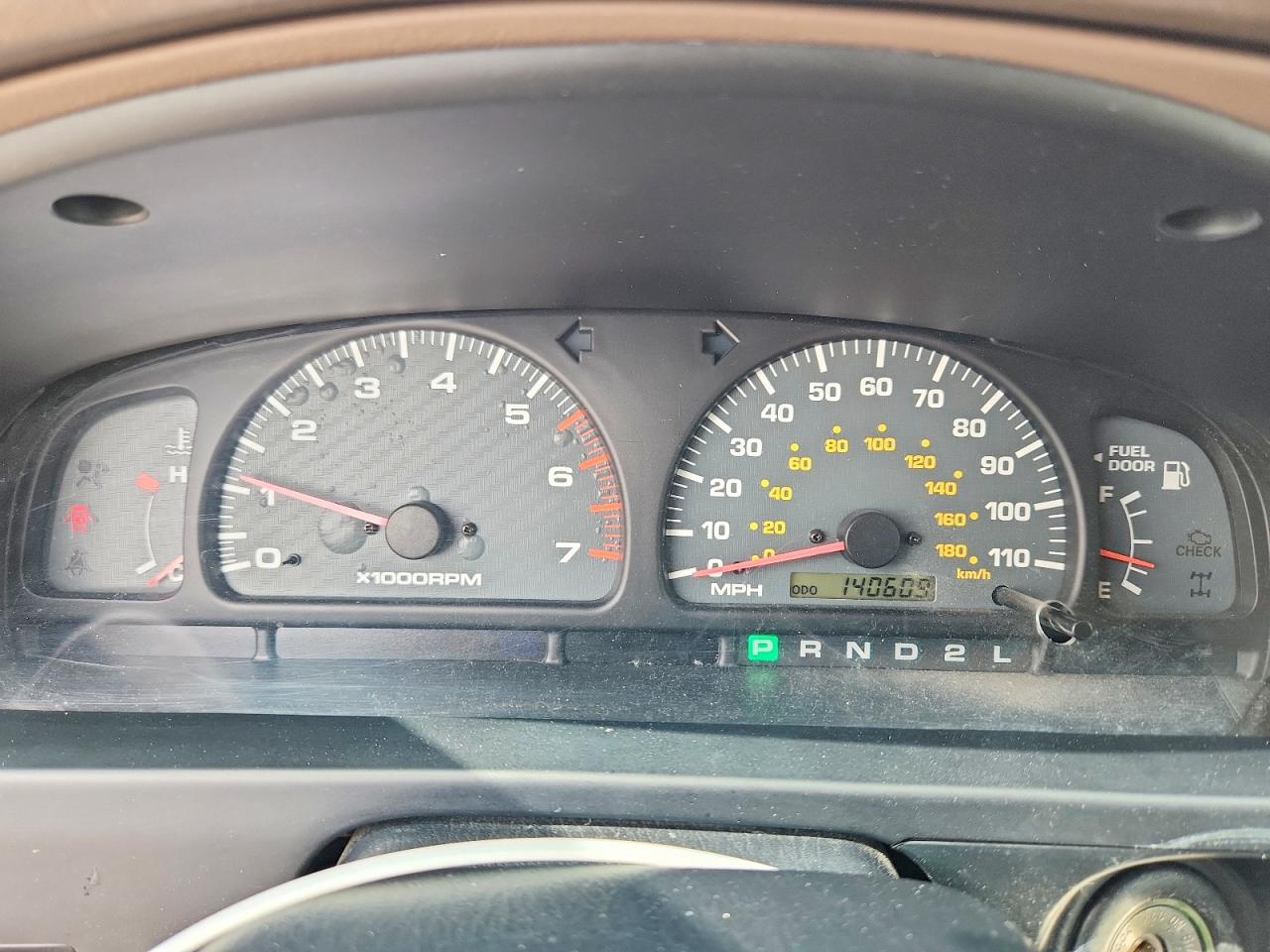 1999 Toyota 4runner Sr5 Серебряный vin: JT3GN86R7X0113480