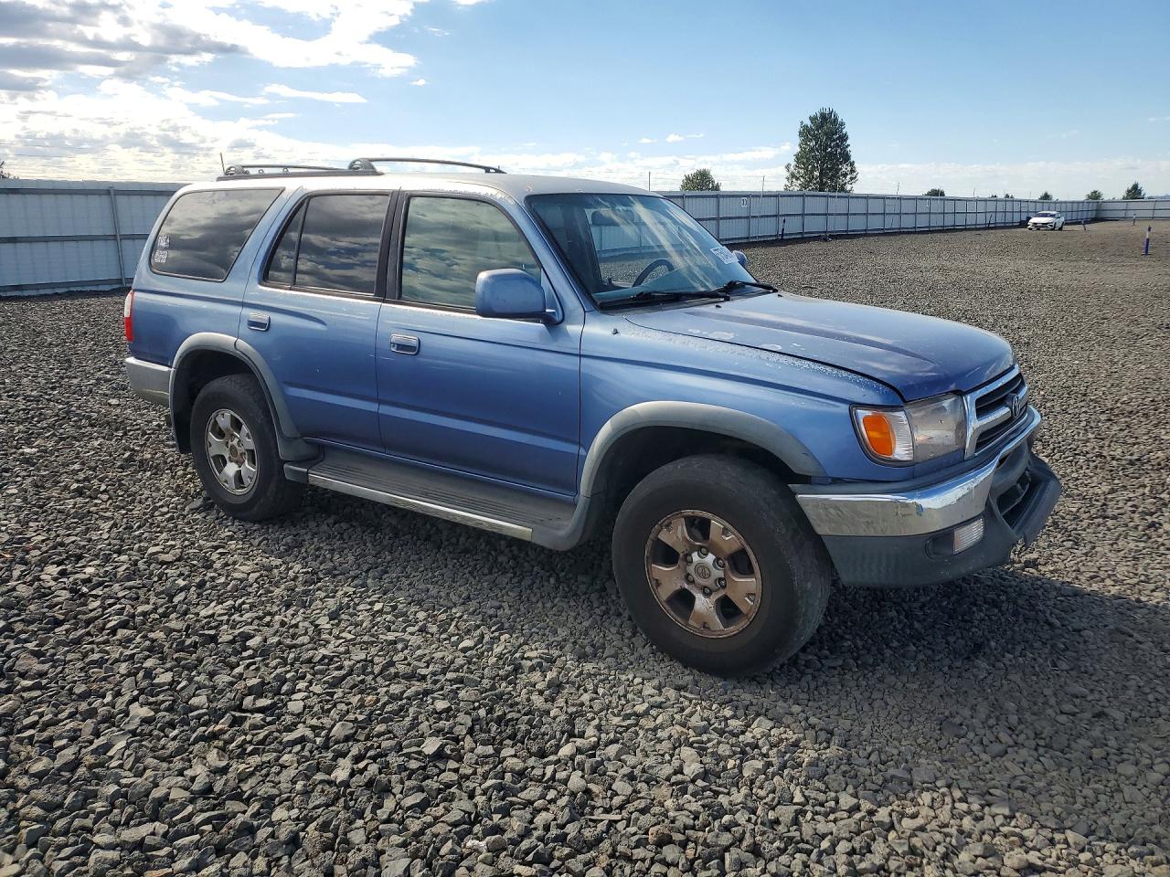 2000 Toyota 4runner Sr5 Blue vin: JT3GN86R7Y0142253