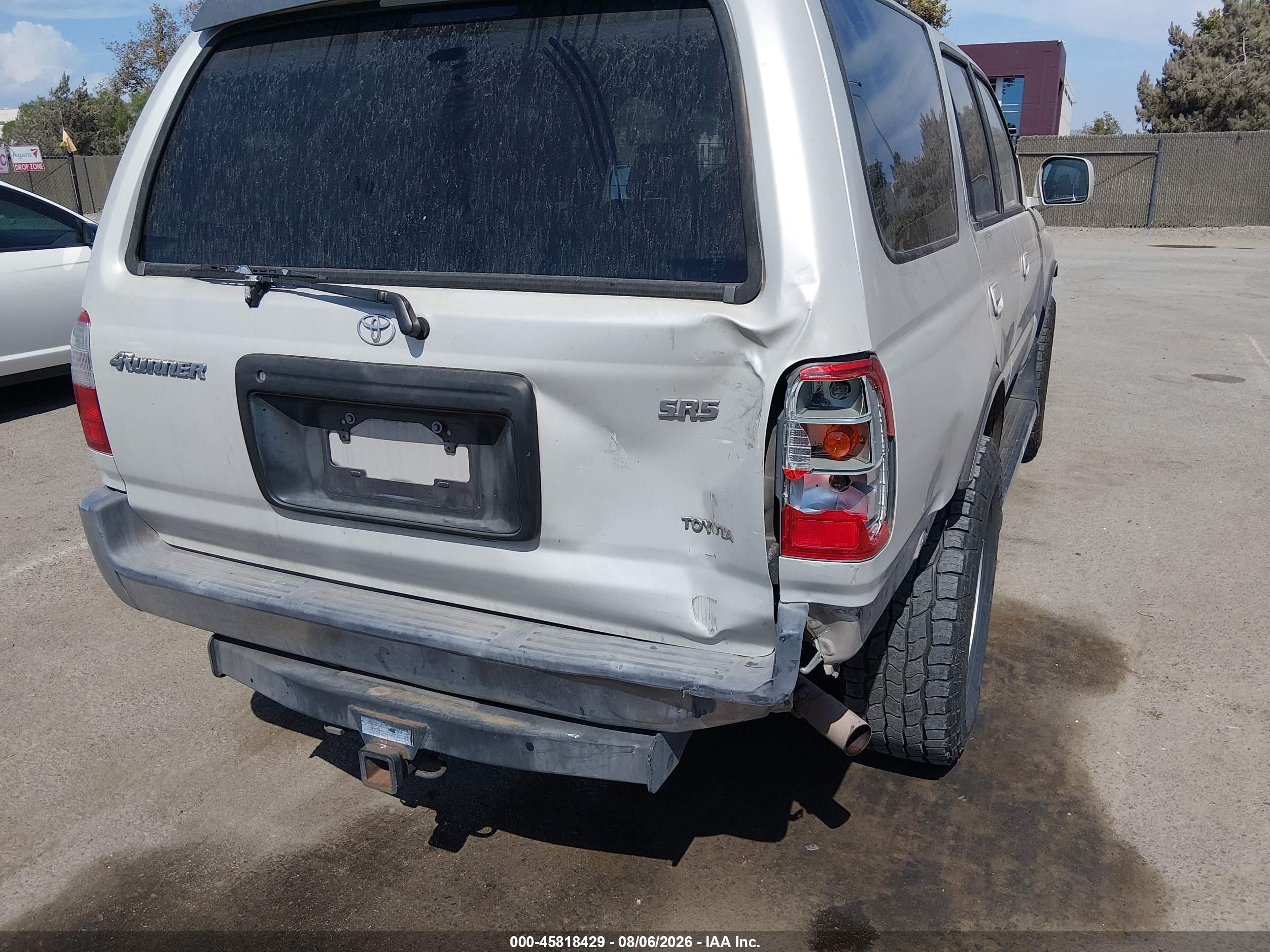 2000 Toyota 4runner Sr5 V6 Silver vin: JT3GN86R7Y0155732