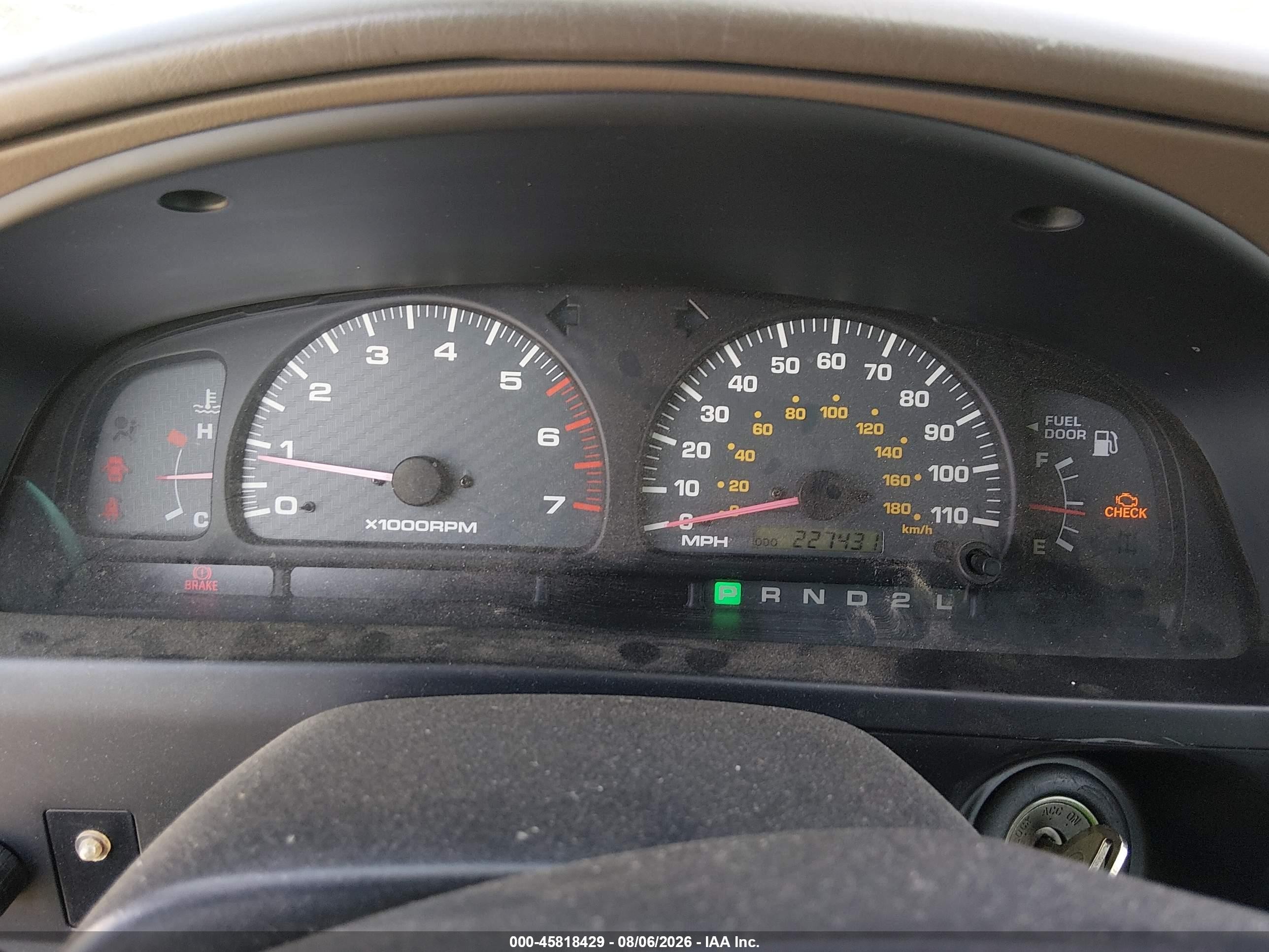 2000 Toyota 4runner Sr5 V6 Silver vin: JT3GN86R7Y0155732